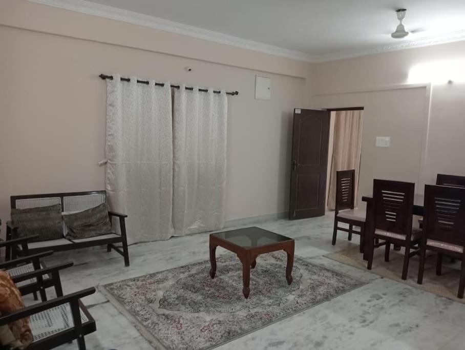 3bhk New, Luxury Flat - Ac In Hyd Only For Families 100 M From Main Road