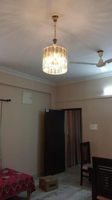 3bhk New, Luxury Flat - Ac In Hyd Only For Families 100 M From Main Road