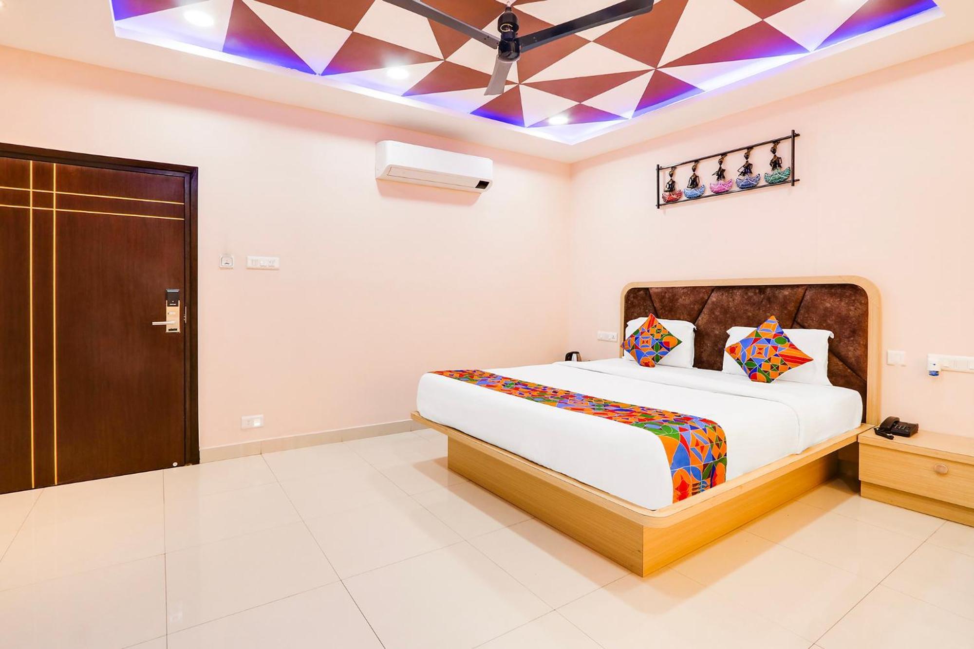 Fabhotel Prime Ravila Grand Hotel