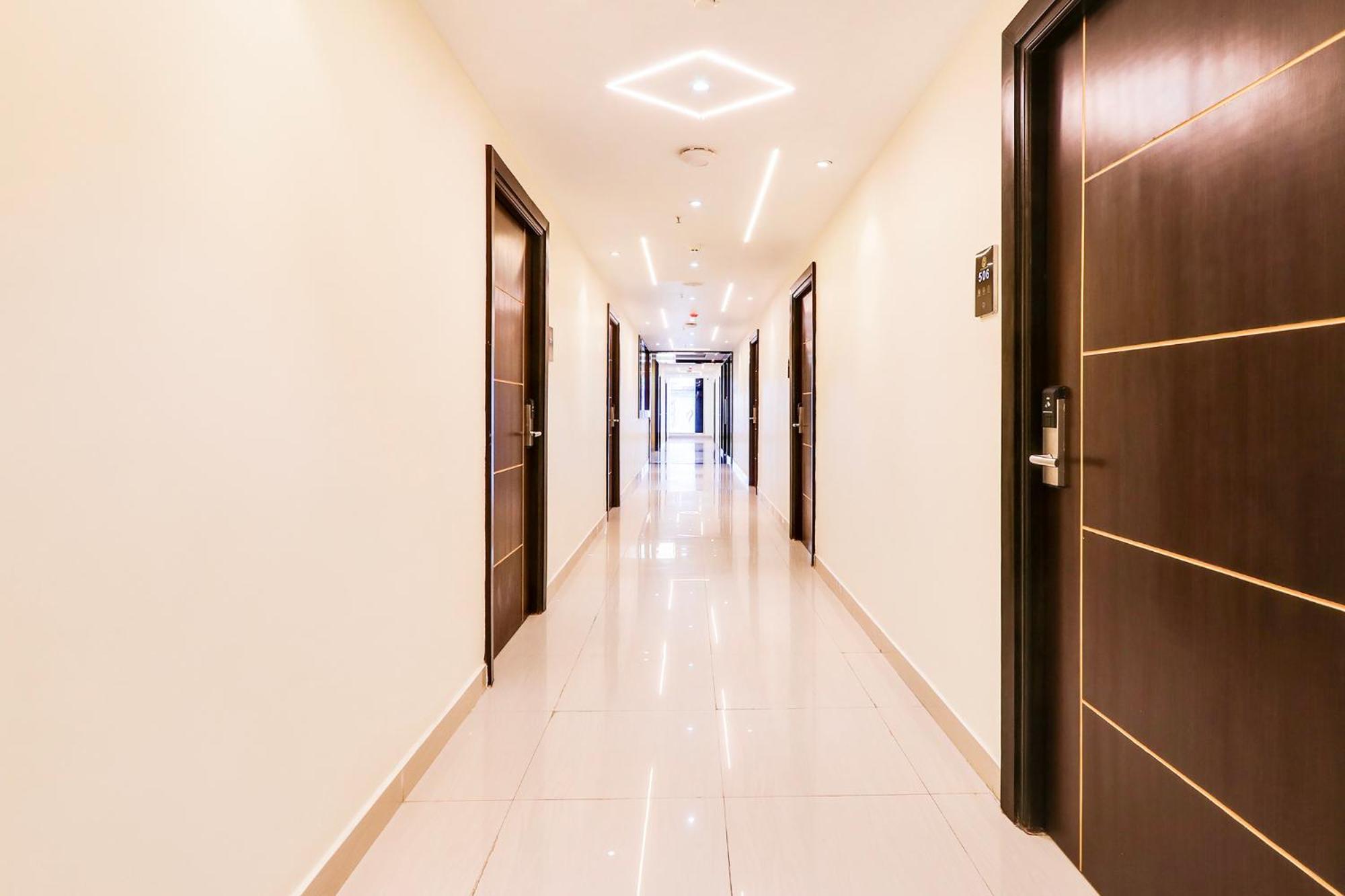Fabhotel Prime Ravila Grand Hotel