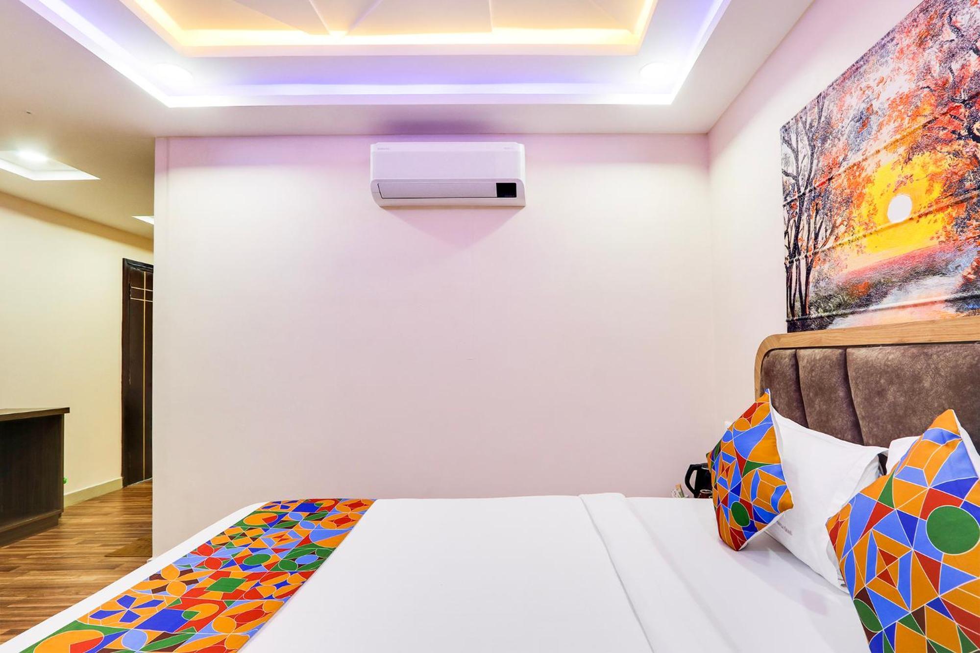 Fabhotel Prime Ravila Grand 3*