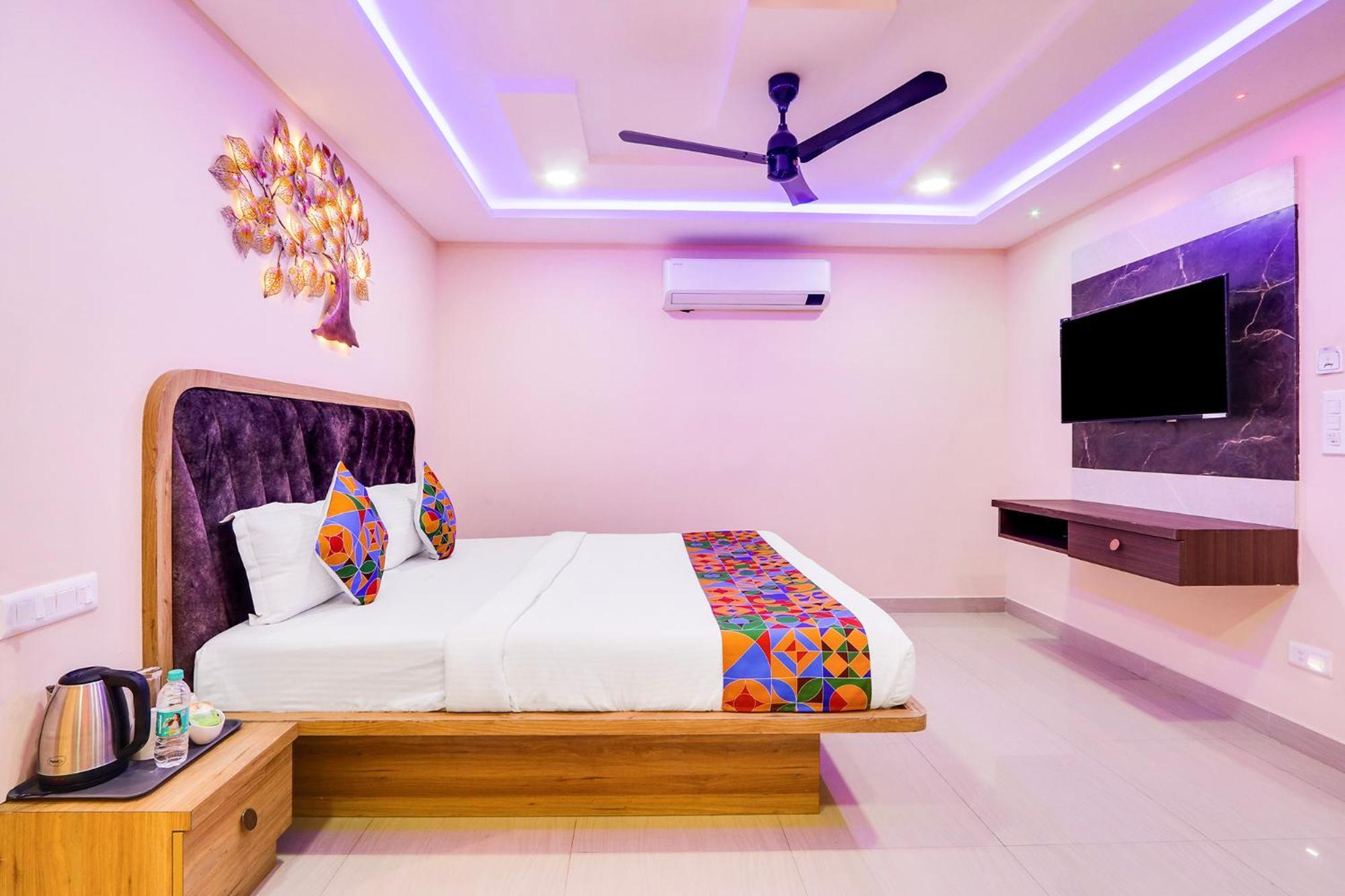 Fabhotel Prime Ravila Grand Hotel