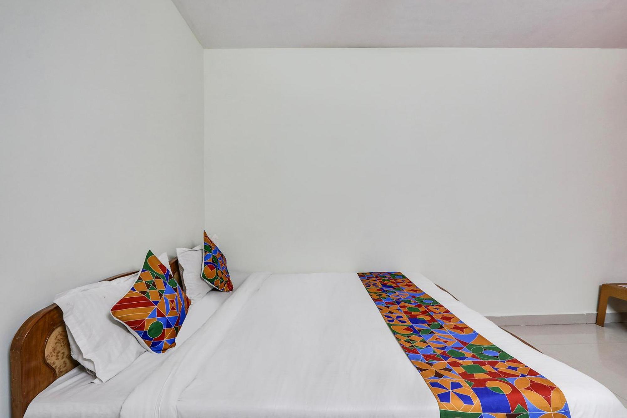 Fabexpress Royal Prime Suits 3* Hyderabad