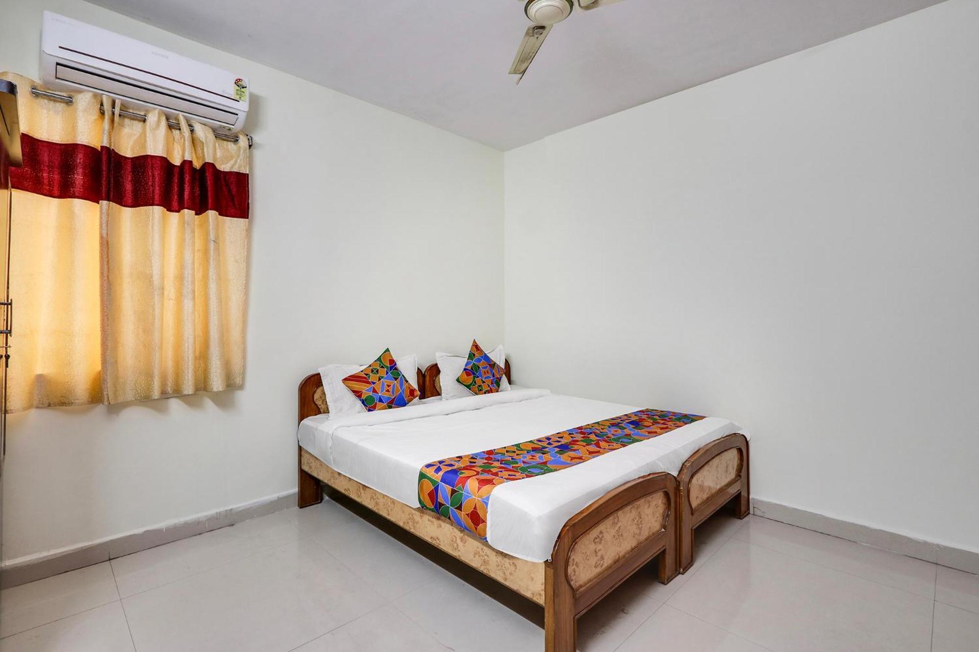 Fabexpress Royal Prime Suits Hotel 3*