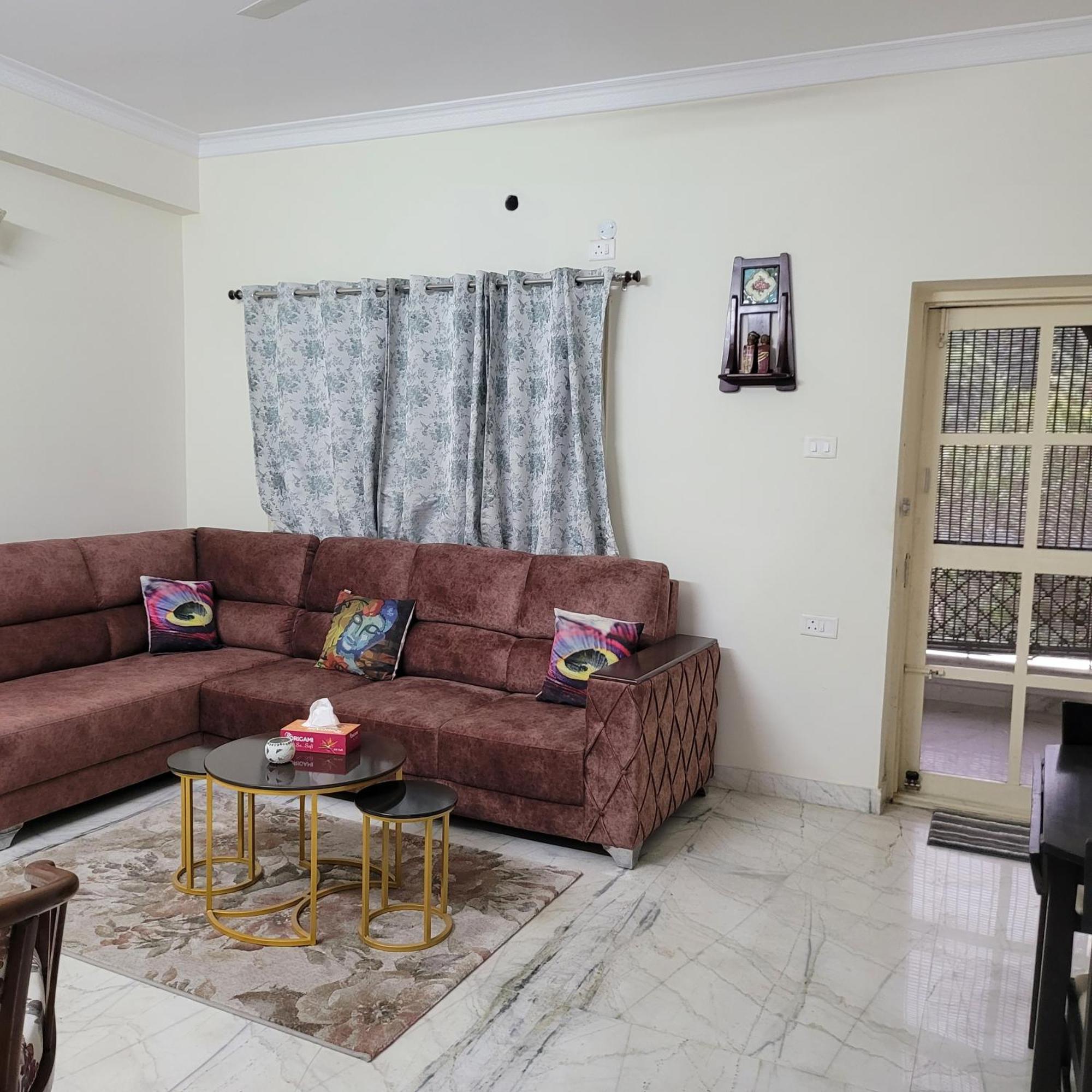 Apartment Shree Nivasam