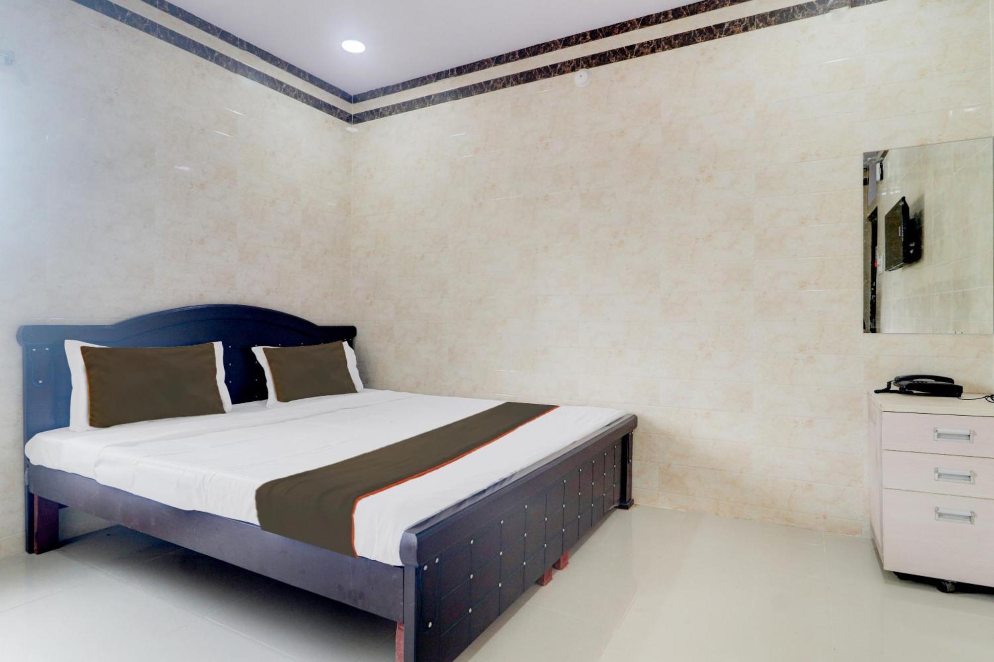 Hotel O New Aroma Classic 4*