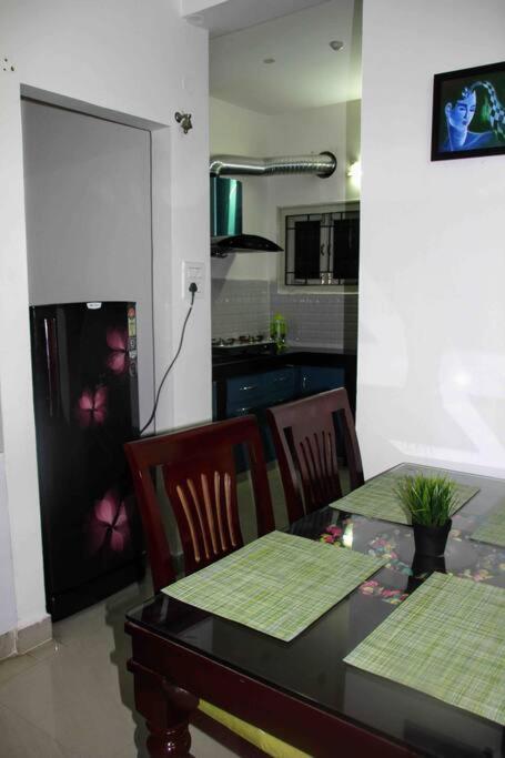 Modern ,cozy ,artistic And Hyderabad