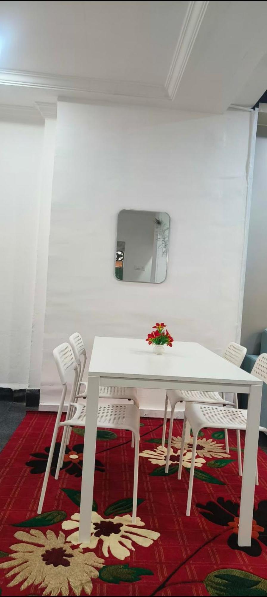 Royal Great Couple Friendly 2 Bhk Flat Road No 7 Banjara Hills Apartment Hyderabad