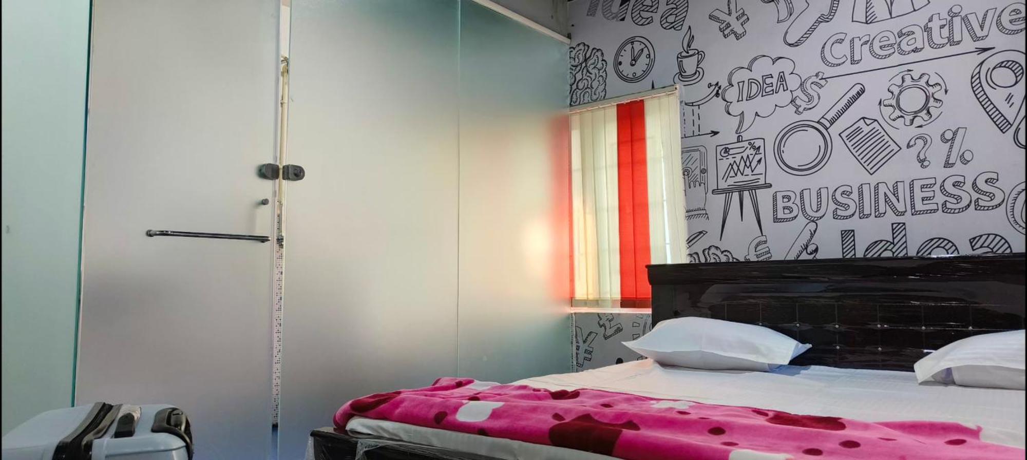 Apartment Royal Great Couple Friendly 2 Bhk Flat Road No 7 Banjara Hills Hyderabad