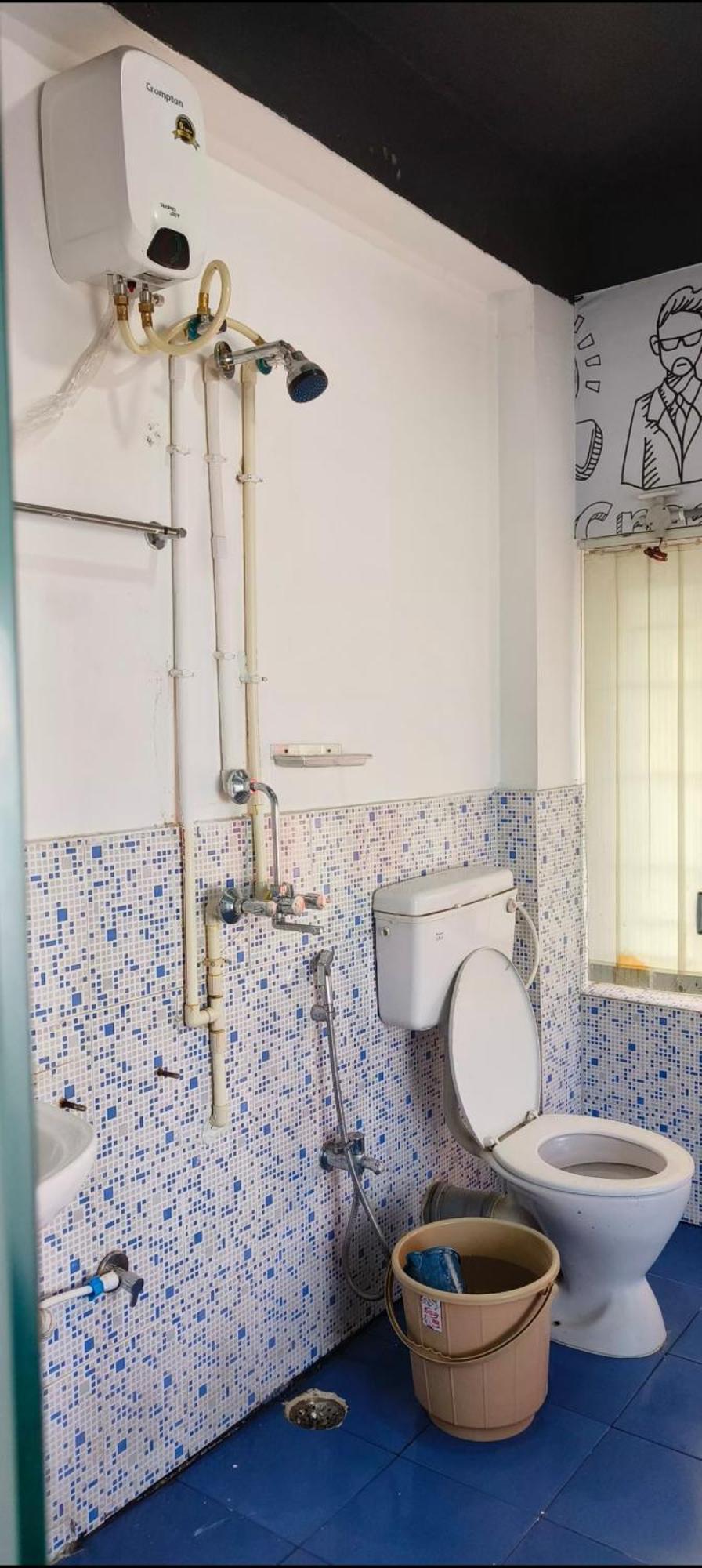 Royal Great Couple Friendly 2 Bhk Flat Road No 7 Banjara Hills Hyderabad