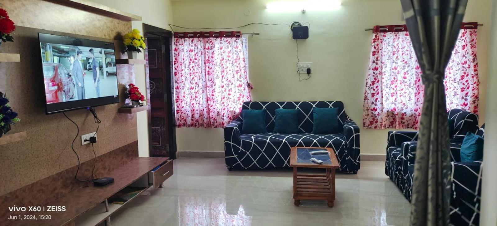 Cozy Corner #2bhk Near Aig & Us Embassy Gachibowli Apartment