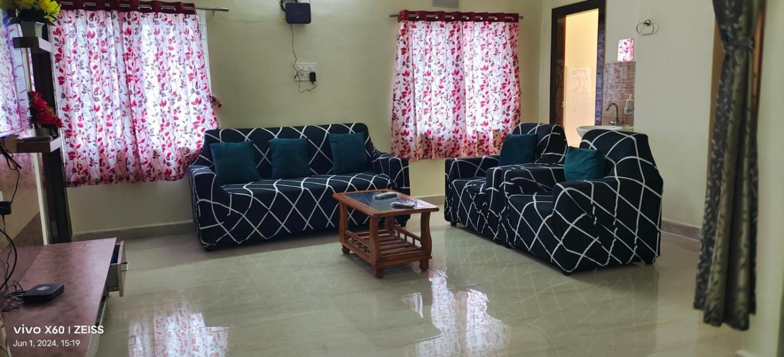Cozy Corner #2bhk Near Aig & Us Embassy Gachibowli Apartment