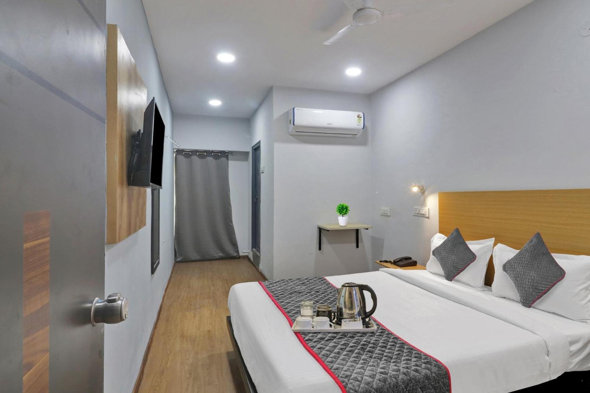 Townhouse S Continental Hotel Hyderabad