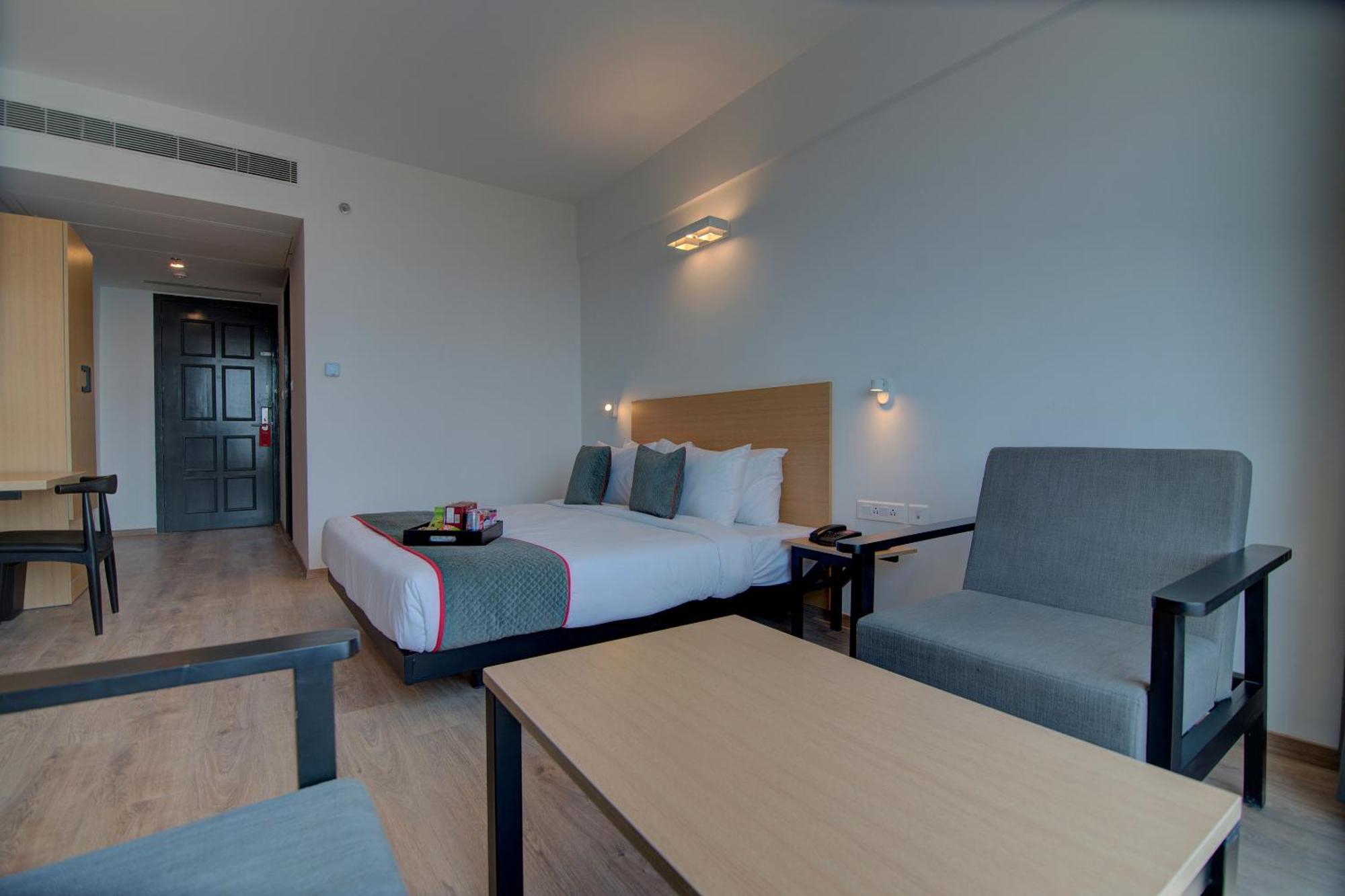 Townhouse De Alphabet 4*