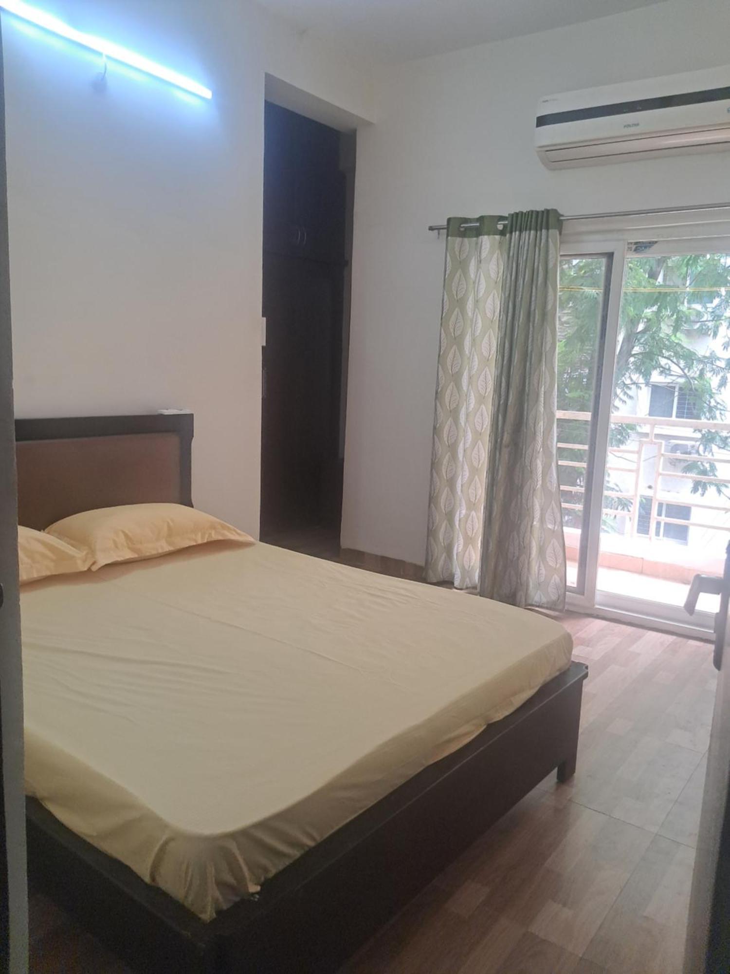 Apartamento Gayathri Heights