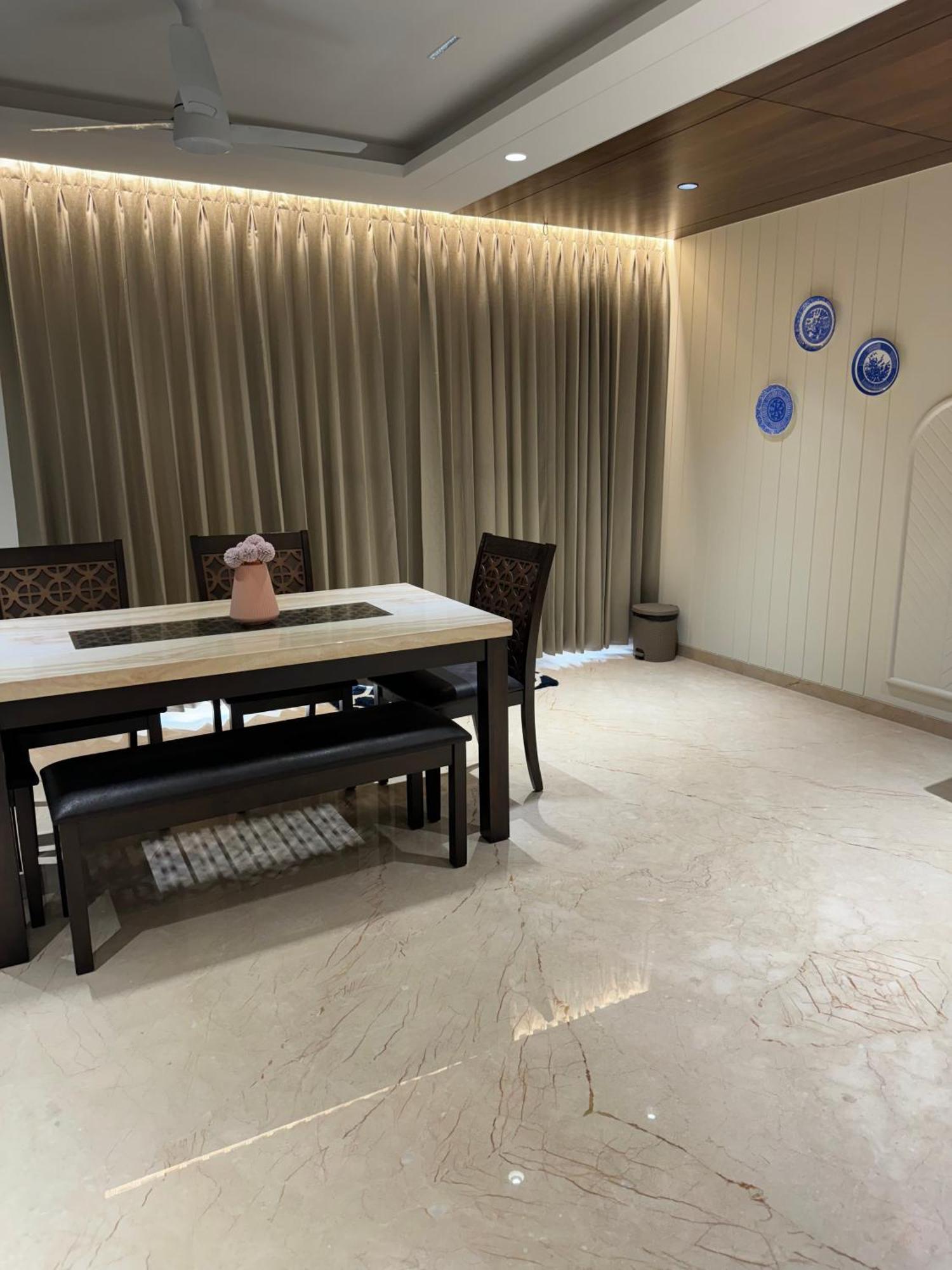 Apartment White Teak 3bhk Madhapur