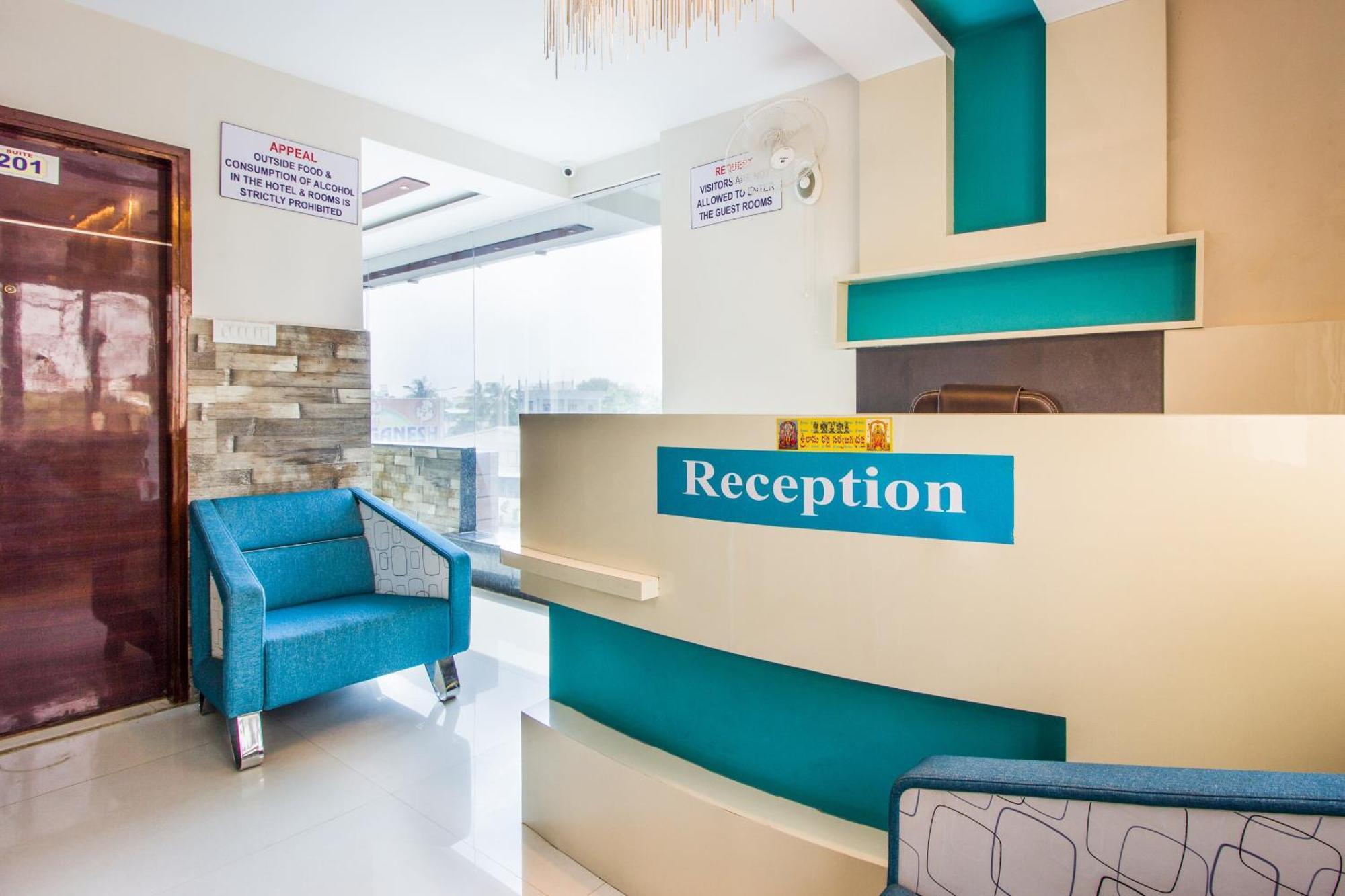 Oyo Mythri Hotel 4*