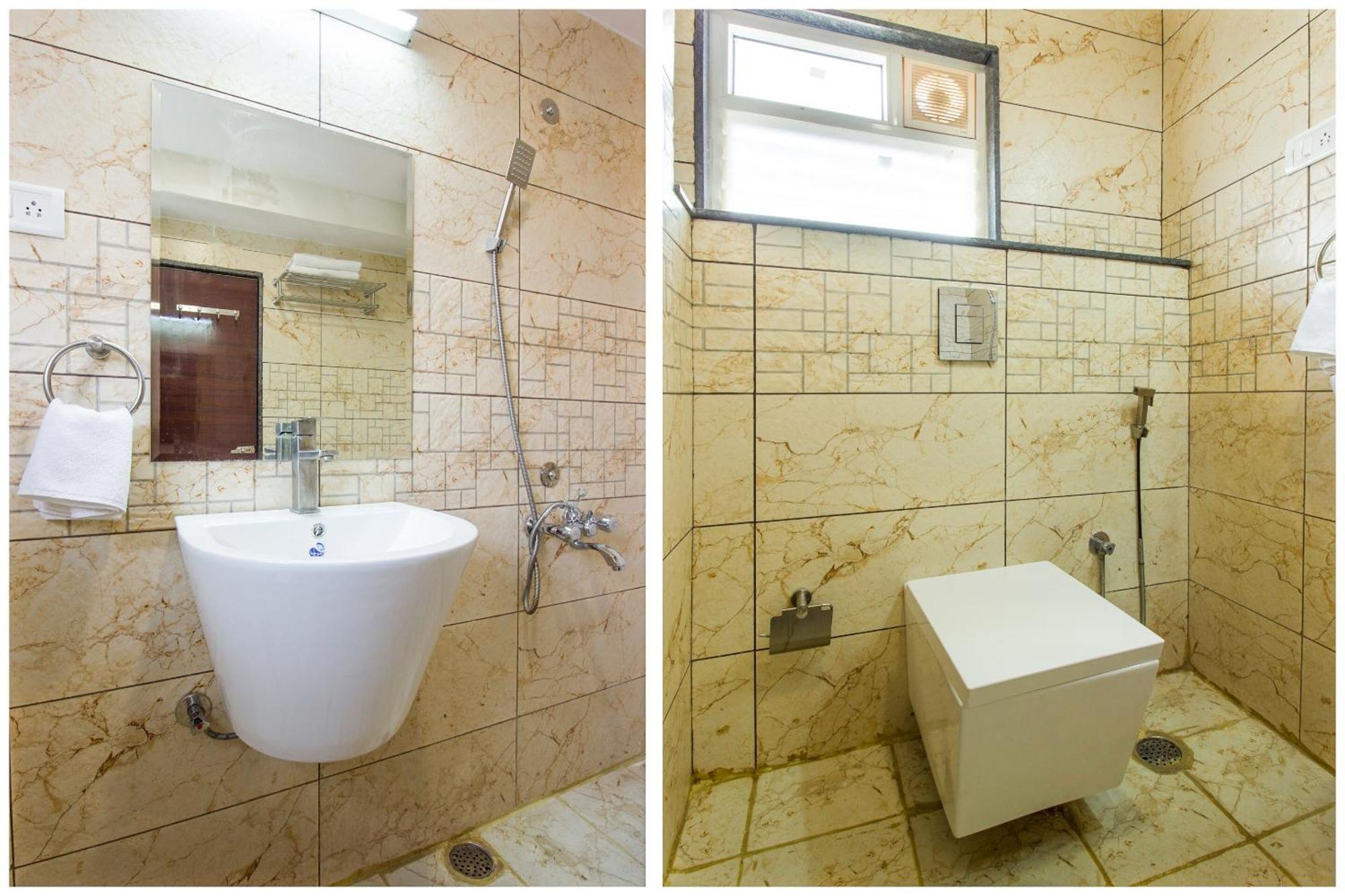 Hotel Oyo Mythri Hyderabad