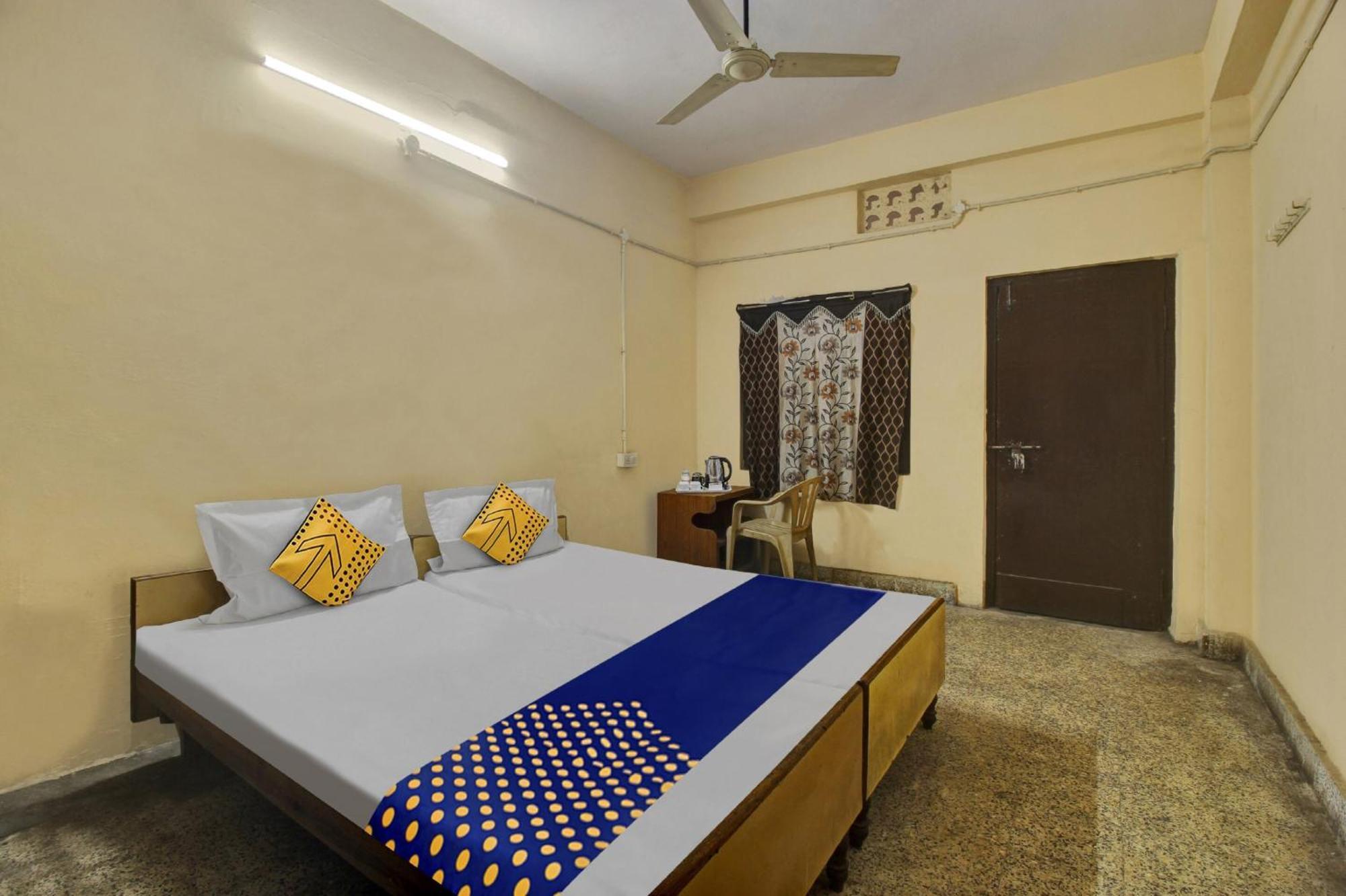 Spot On New Kaveri 3* Hyderabad