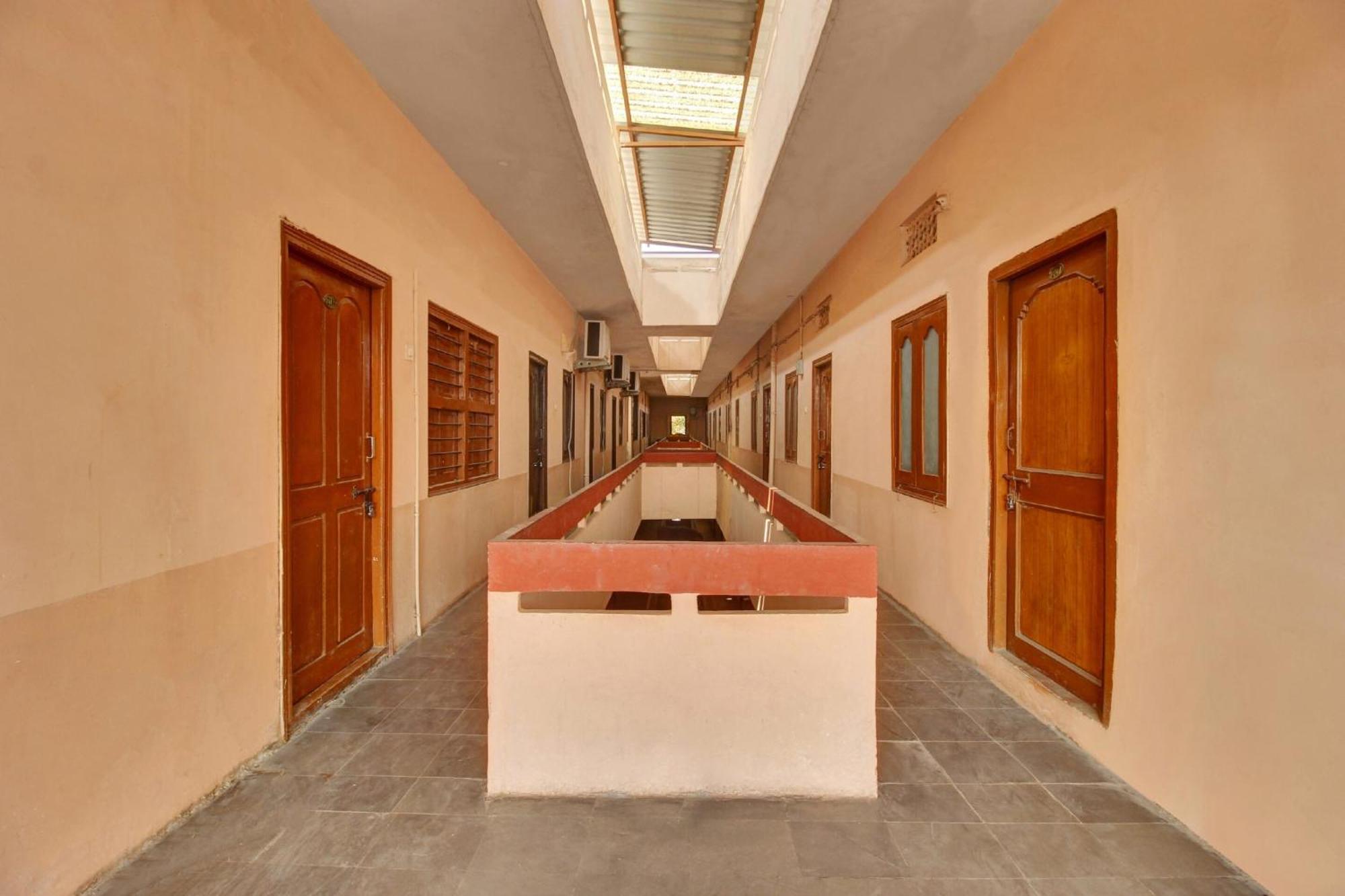 Hotel Spot On New Kaveri