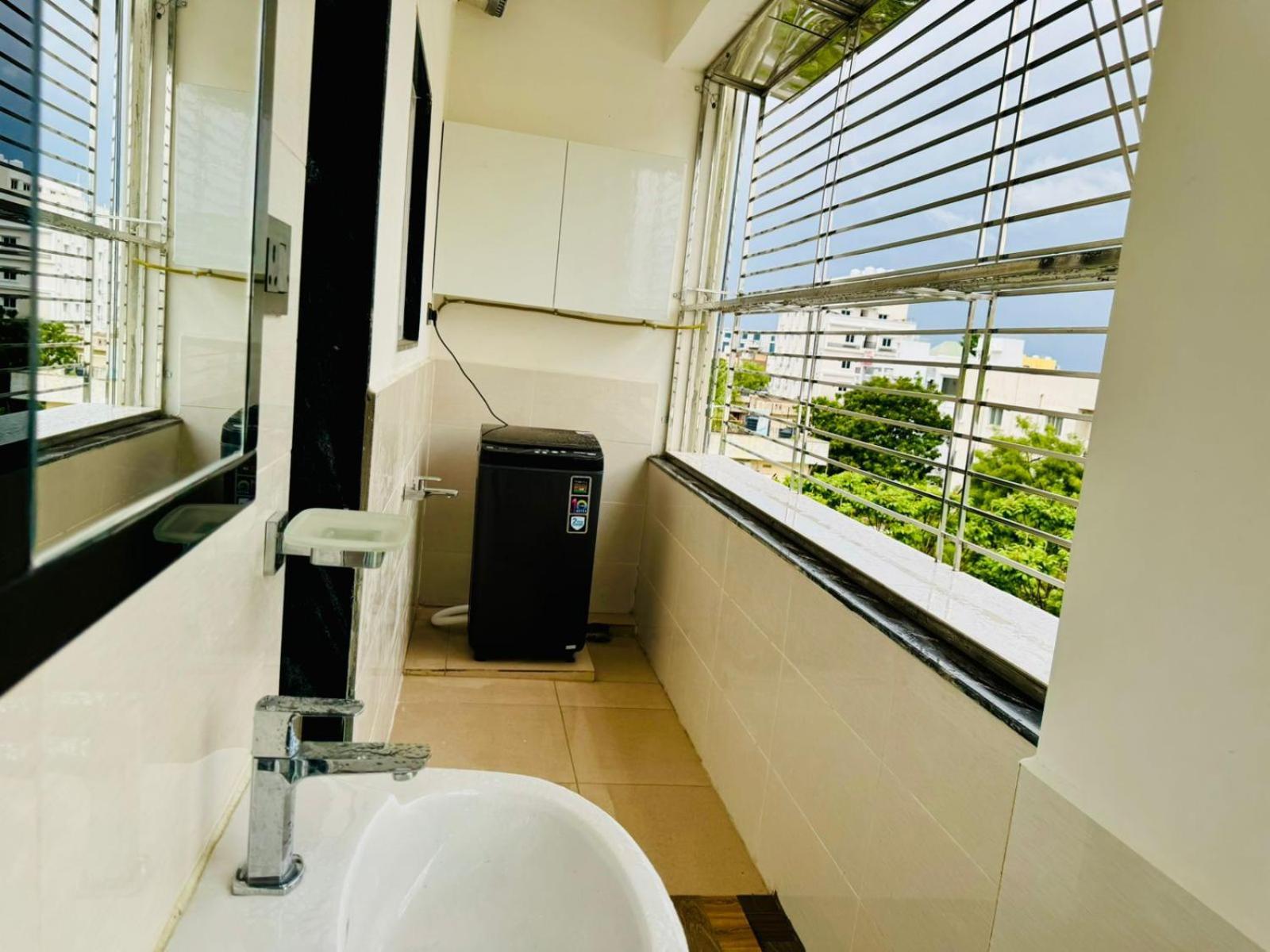 Bluo 2bhk Gachibowli - Kitchen, Lift, Parking Apartment *