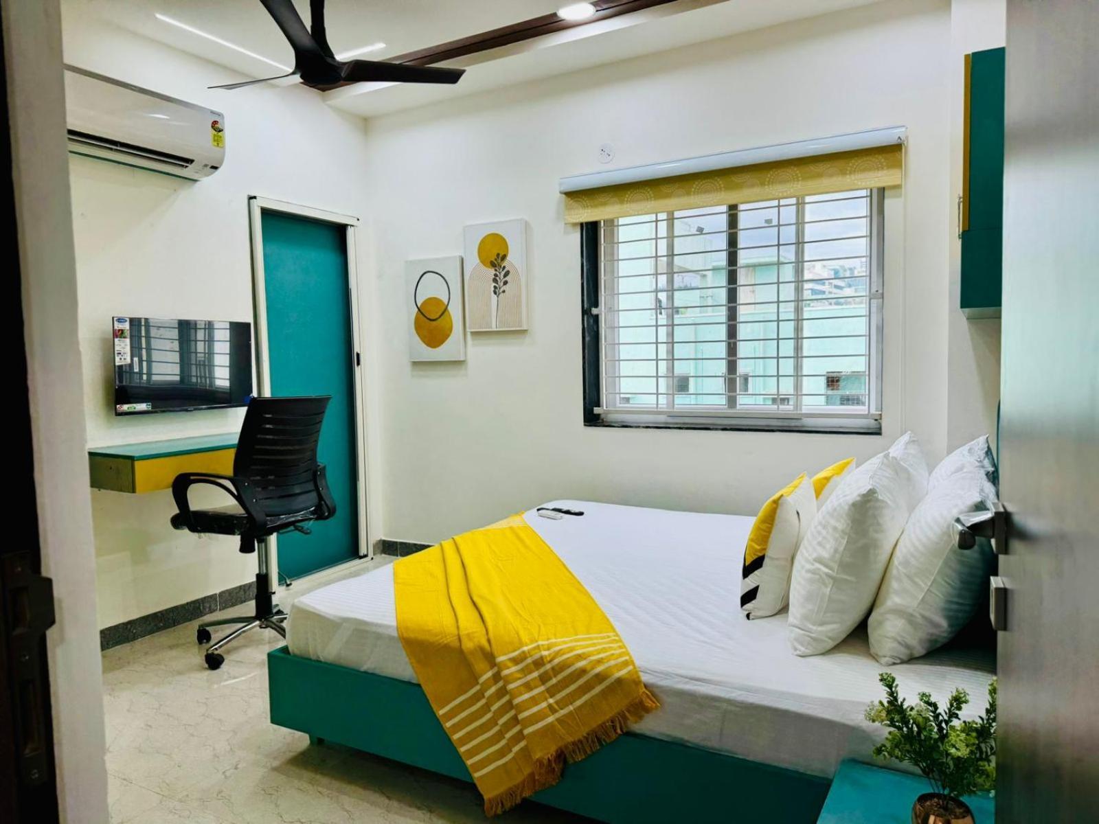 Bluo 3bhk Gachibowli - Kitchen, Lift, Parking Apartment Hyderabad