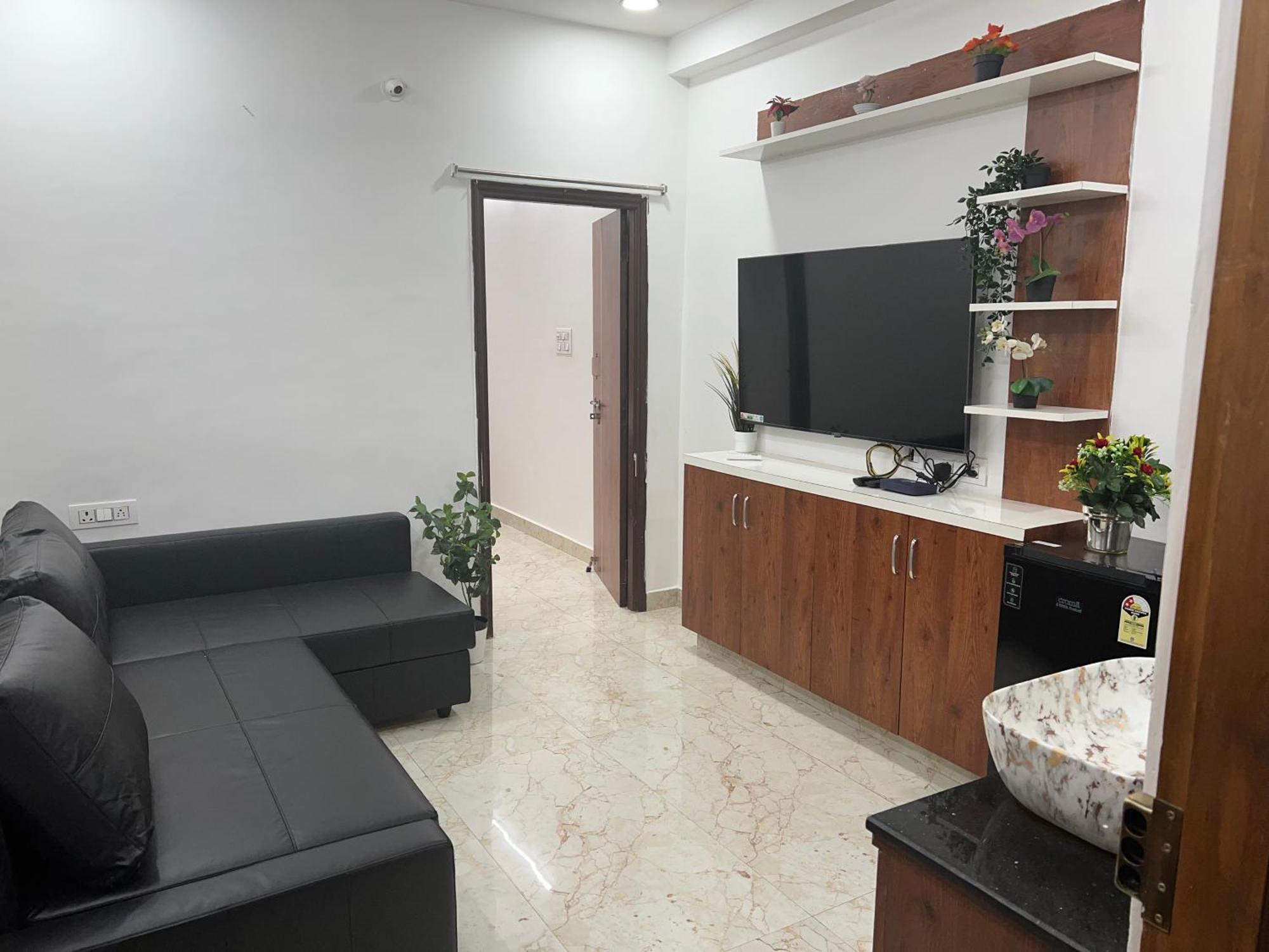 Apartment Atlas Homes 1bhk With 55inch Tv, Wifi, Geyser, Ro Hyderabad