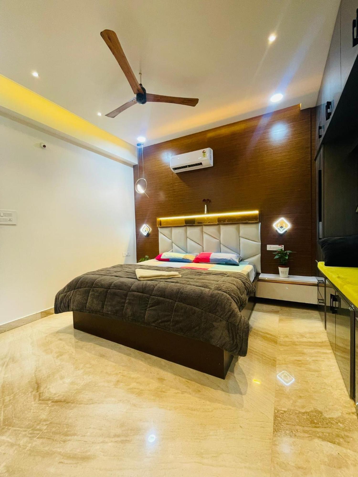 Villa Luxurious Garden View Duplex Hyderabad