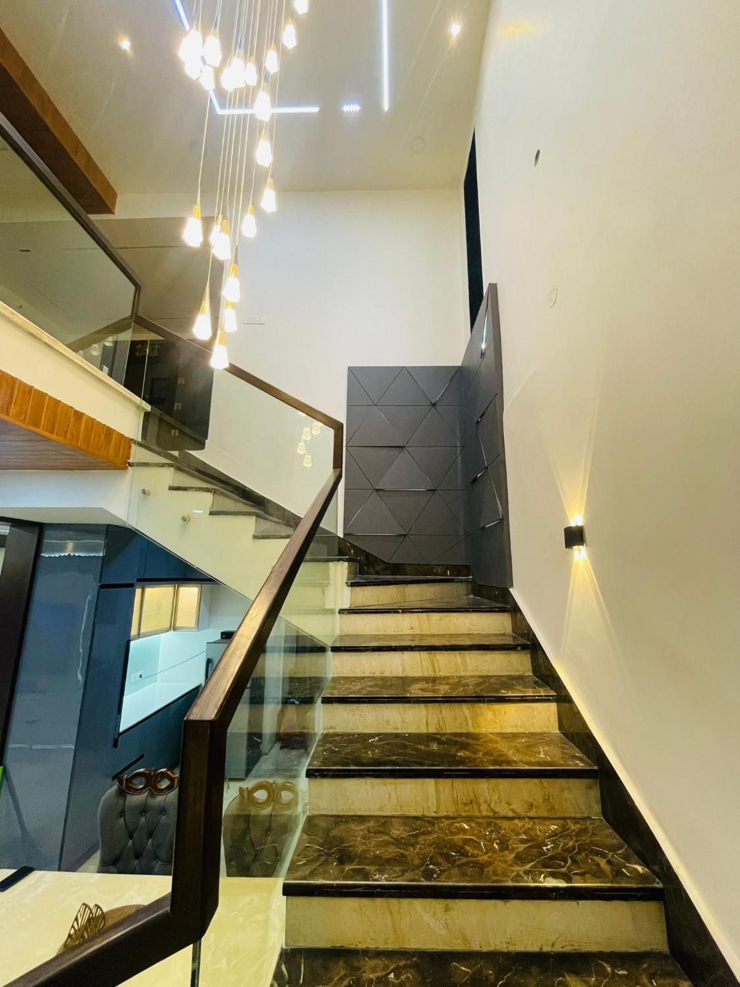Villa Luxurious Garden View Duplex Hyderabad