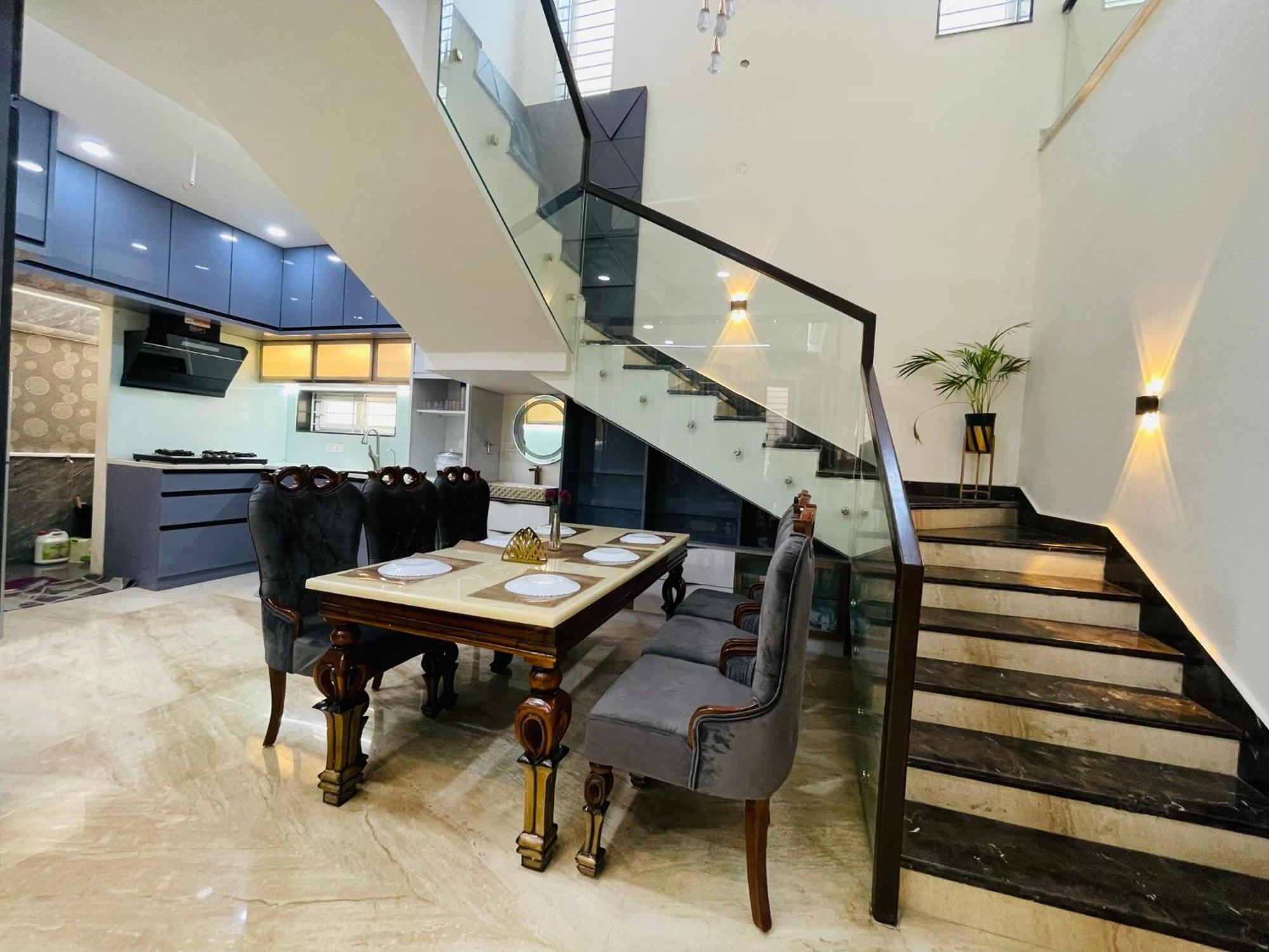 Luxurious Garden View Duplex Villa *