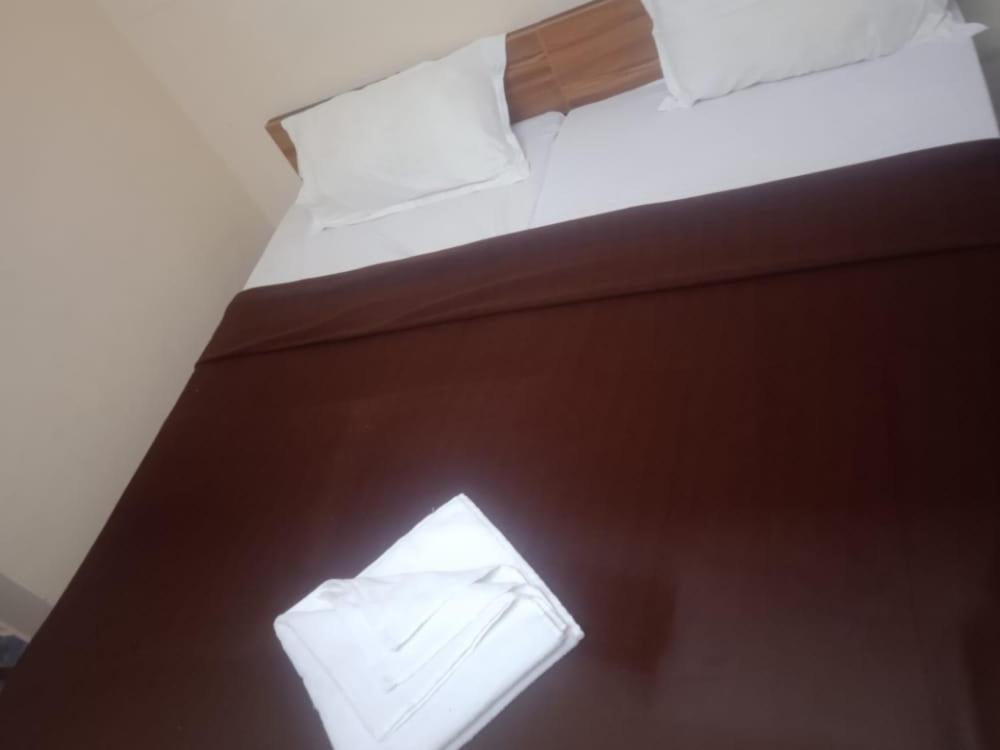 White Carnations Hotel