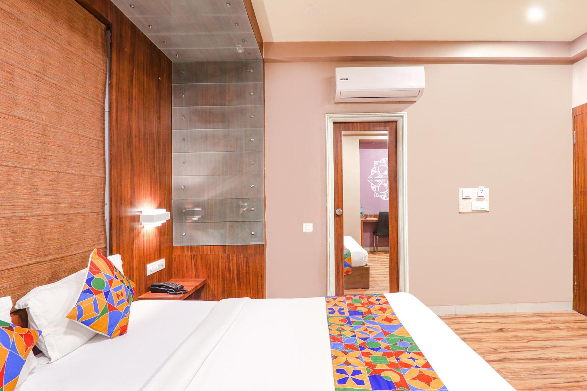 Hotel Fabhotel Arastu Plaza - Nr Nampally Railway Station Hyderabad