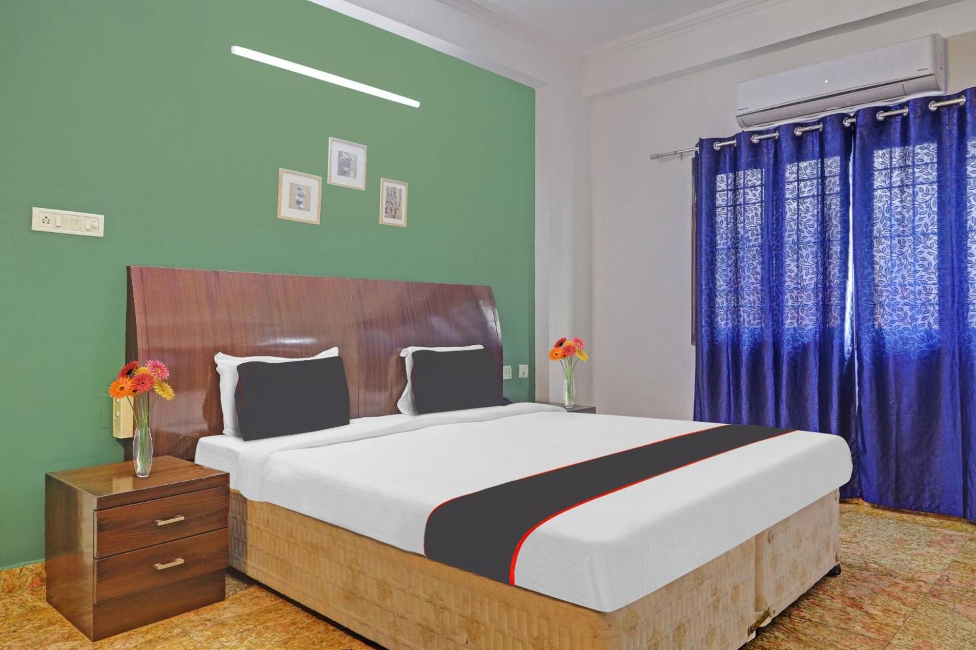 Hotel Capital O Halcyon Inr Madhapur Hyderabad