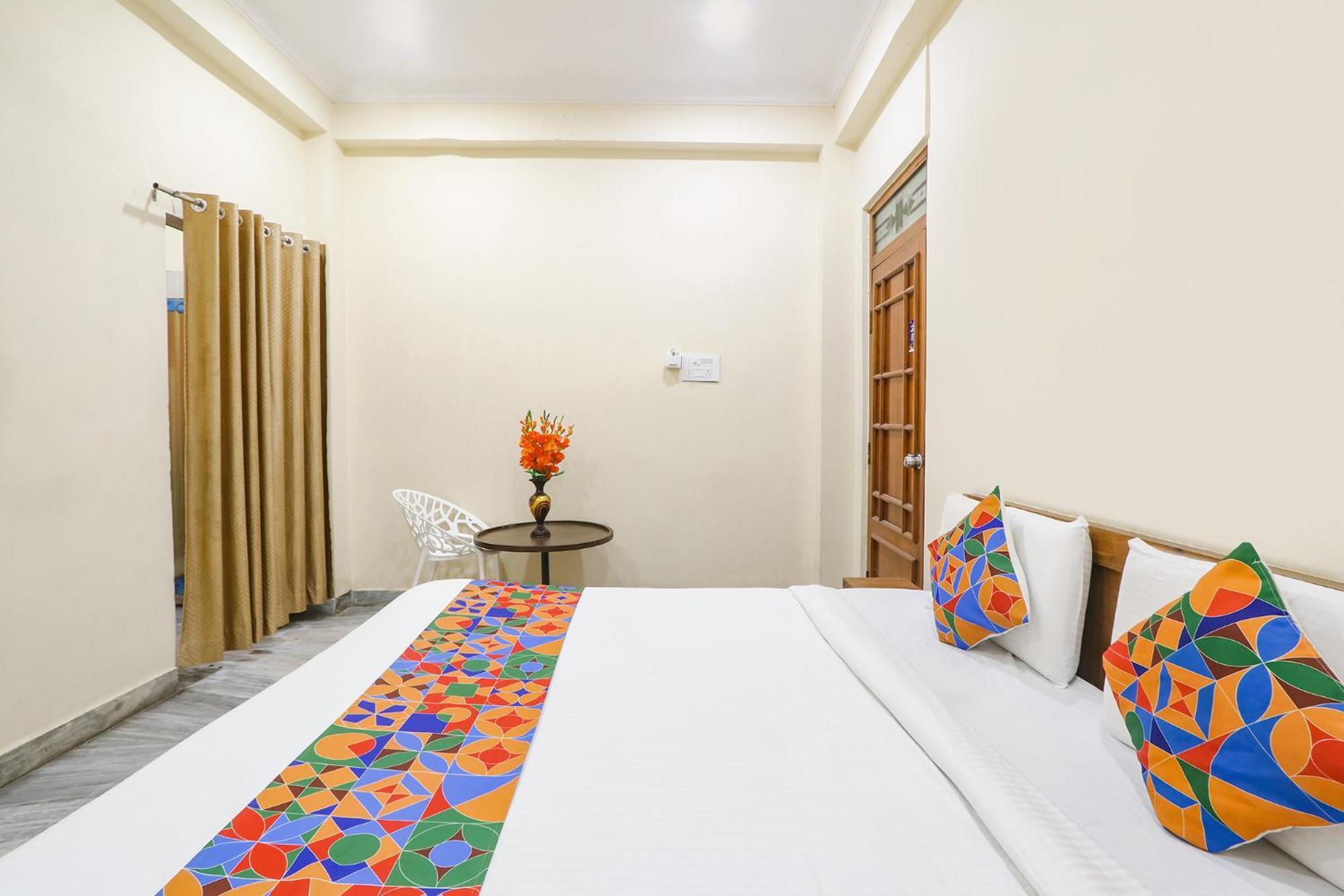 Hotel Fabexpress Kpotel Hyderabad