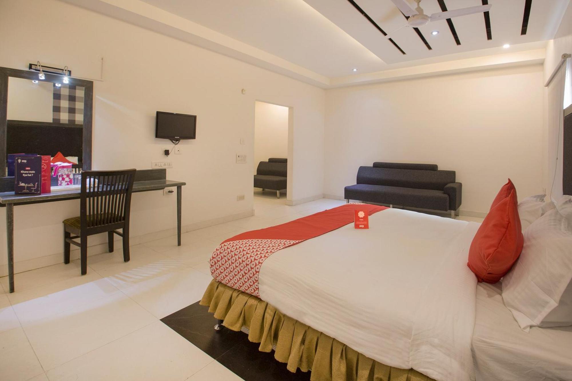 O Palak Residency Near Erragadda Metro Station Hotel