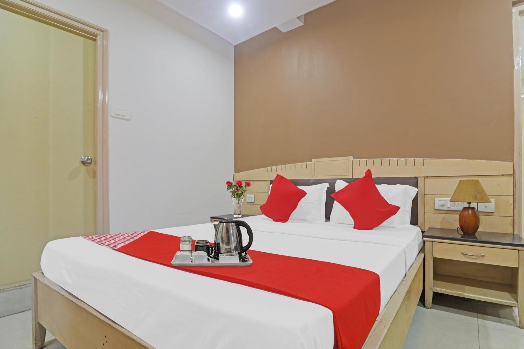 Hotel O Padmini Near Lakdikapool Metro Station 3*
