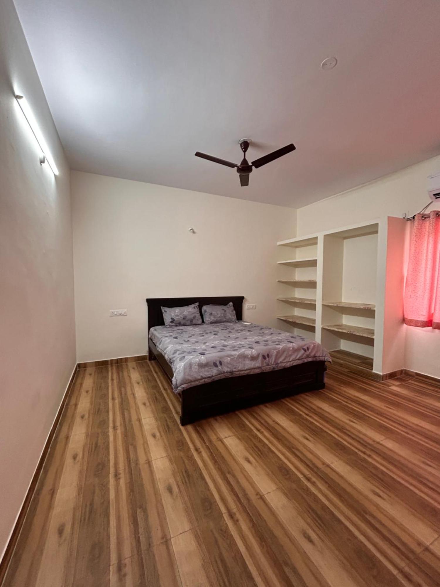 Mee Homes Madhapur Family Luxury Fully Furnished 2 Bhk Flats Apartment Hyderabad
