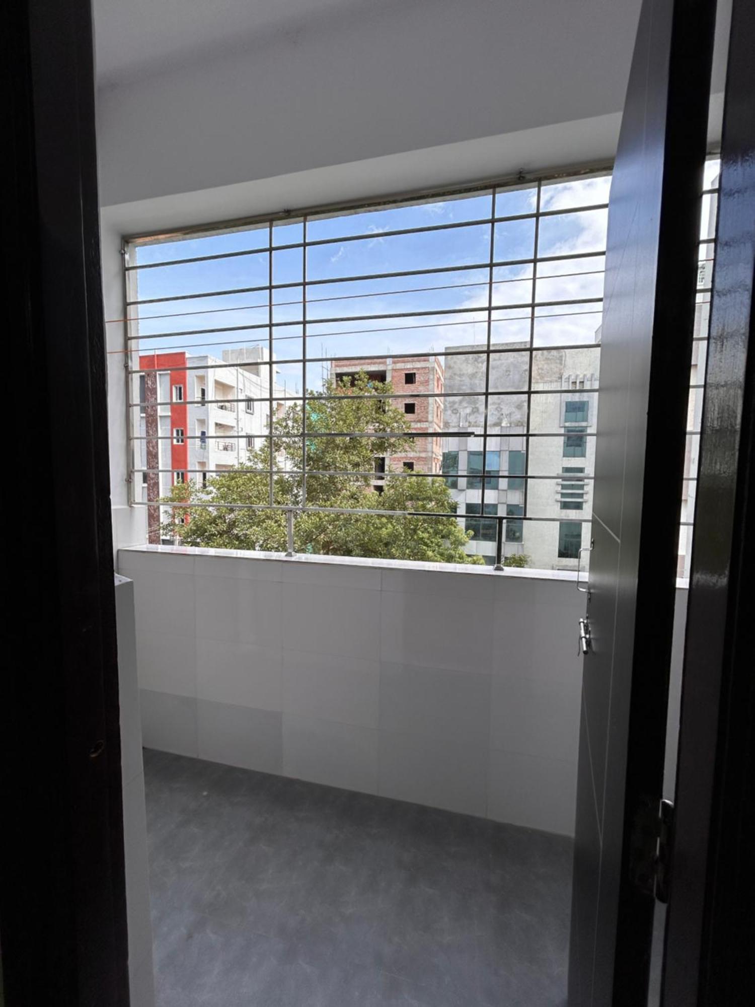 Mee Homes Madhapur Family Luxury Fully Furnished 2 Bhk Flats Hyderabad