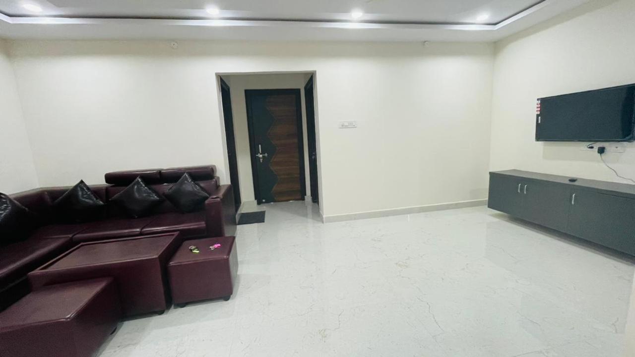 Viswanadhuni's Antilia Comfort 3bhk *