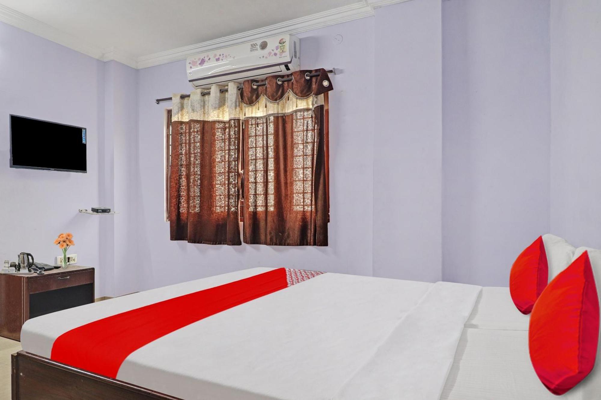 O Nandini Hotel