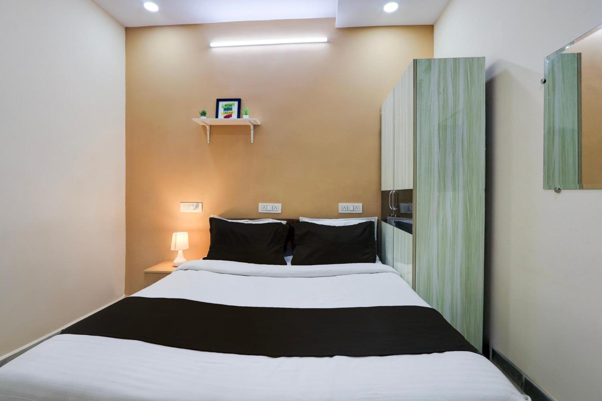 Hotel Collection O Sri Balaji Luxury Hyderabad