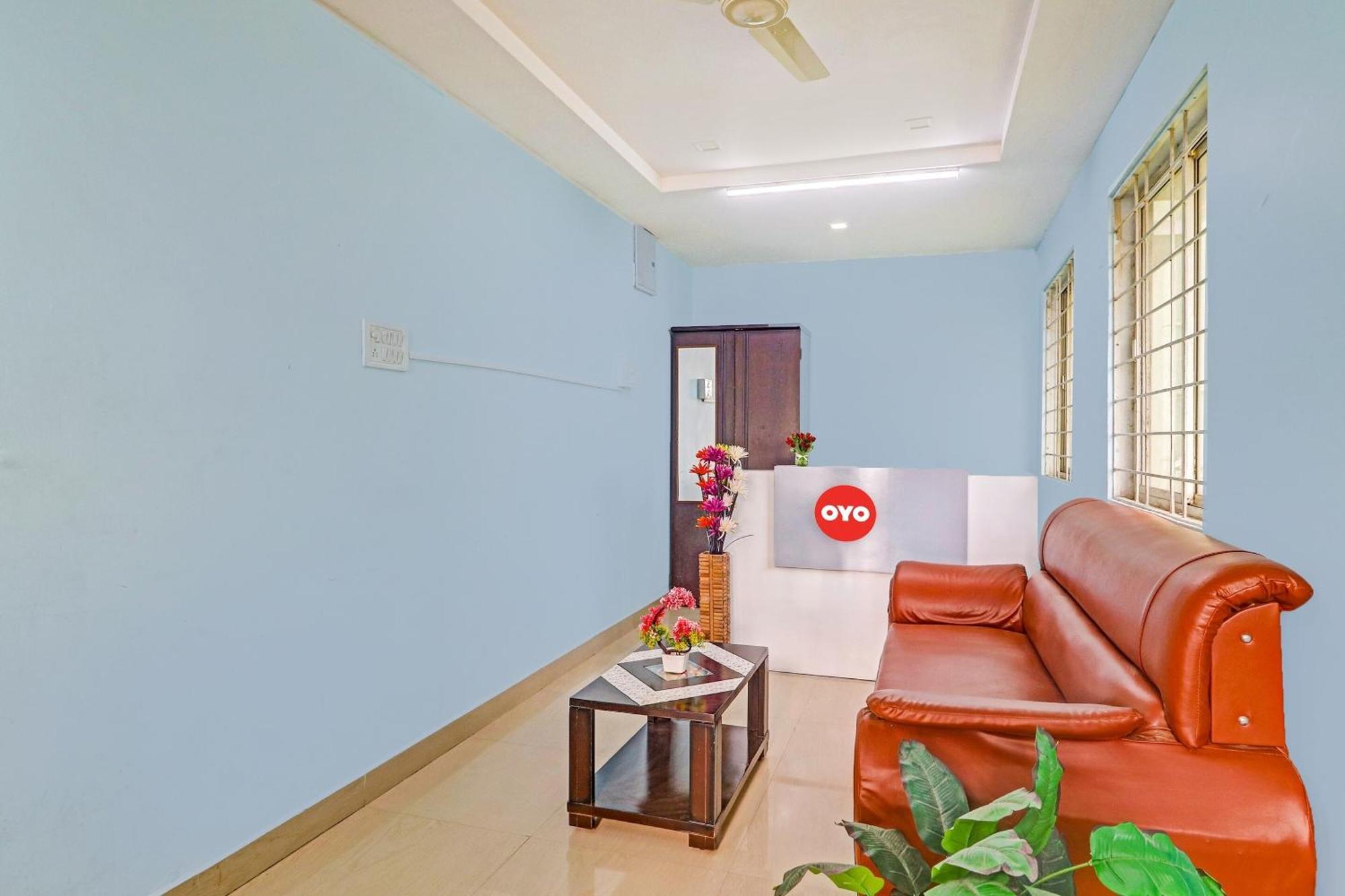 Hotel Oyo Flagship Grand Aarvi Near Nexus Hyderabad