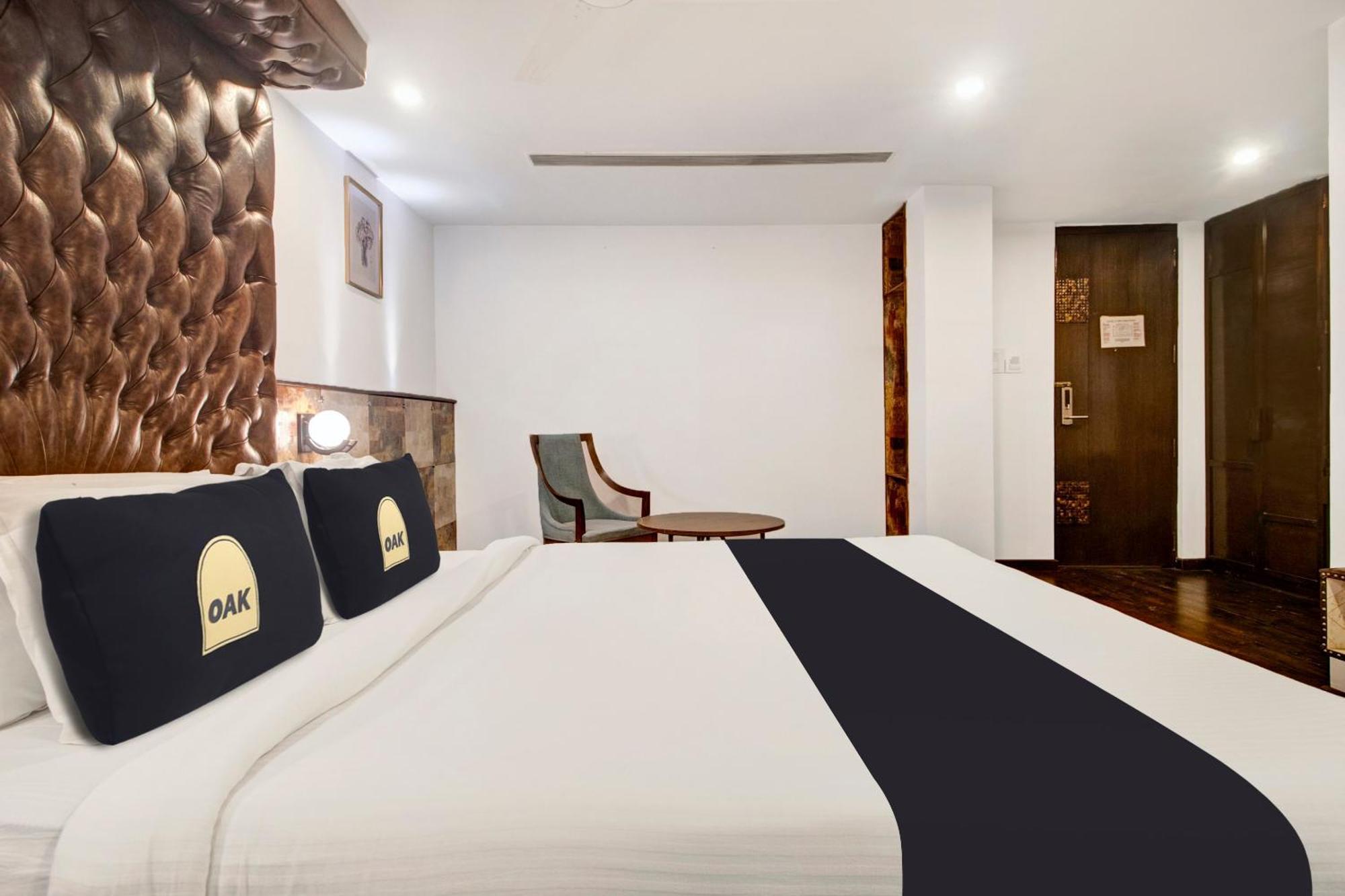 Hotel O Oak Whiteridge Near L.v Prasad & Basava Tharakam Hospital Banjara Hills