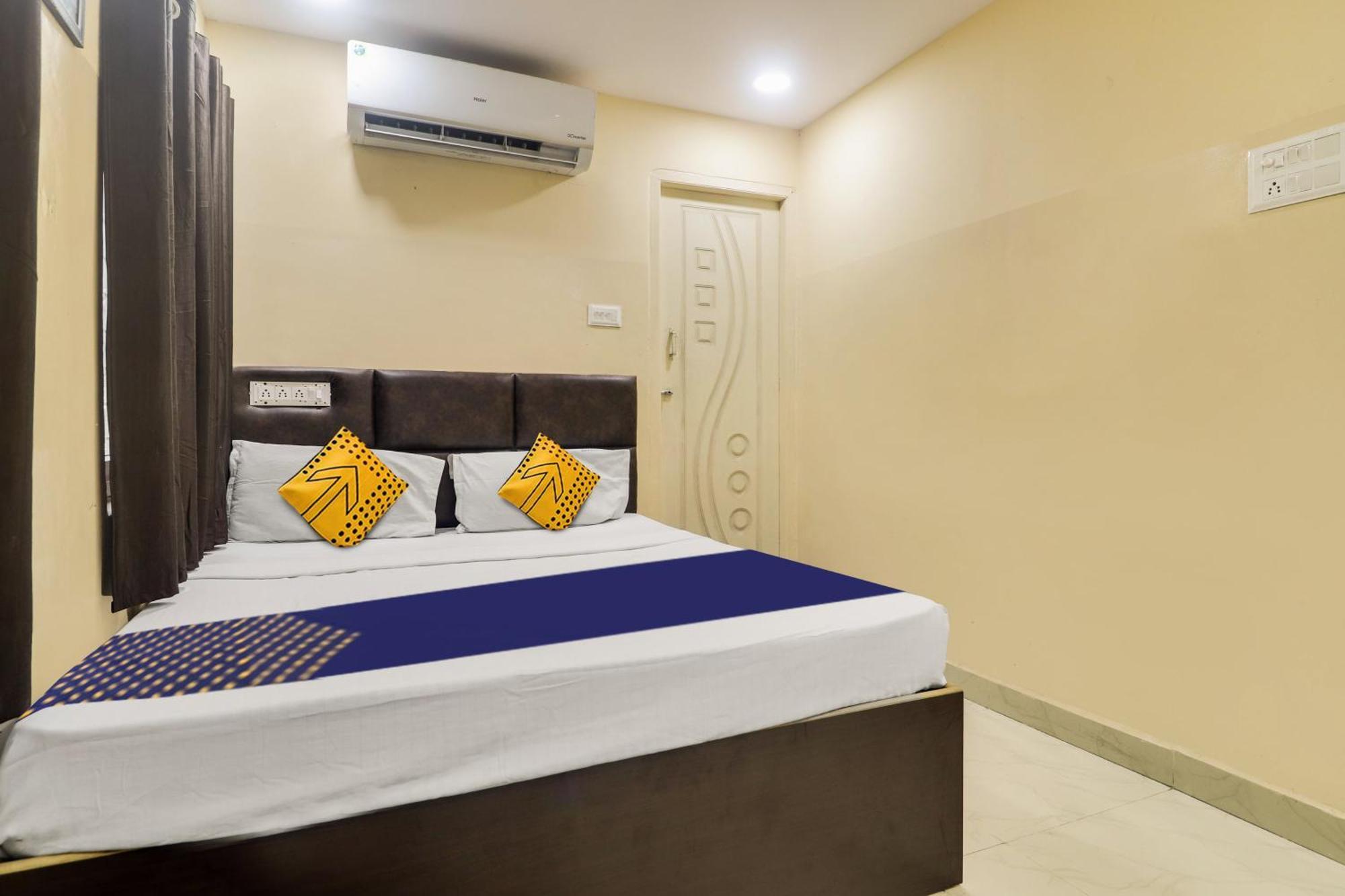 Spot On Bhargav Hotel Hyderabad