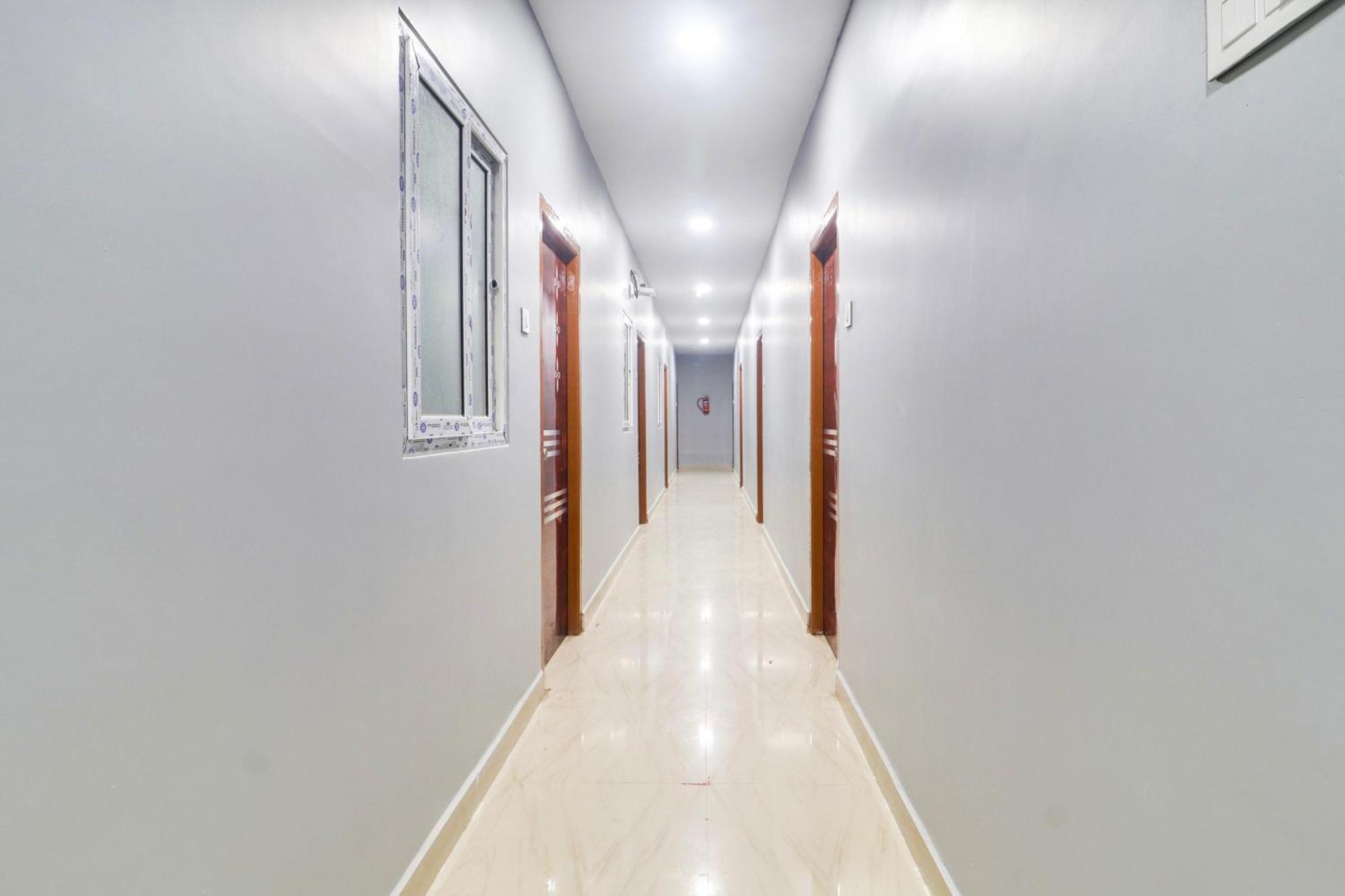 Hotel Townhouse Lavish Oak