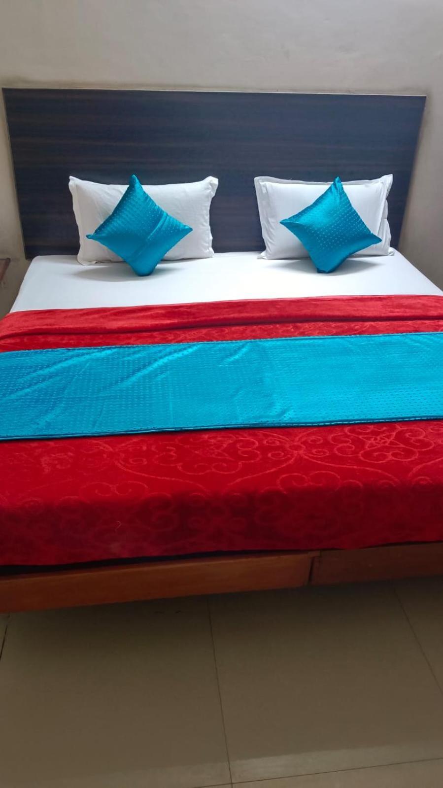 Bharat Lodge