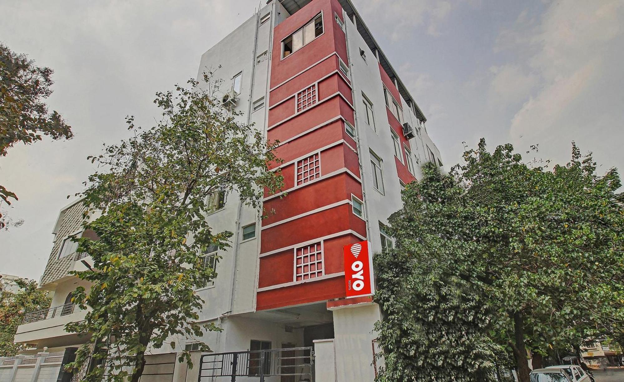Hotel O Sri Residency Near Hyderabad