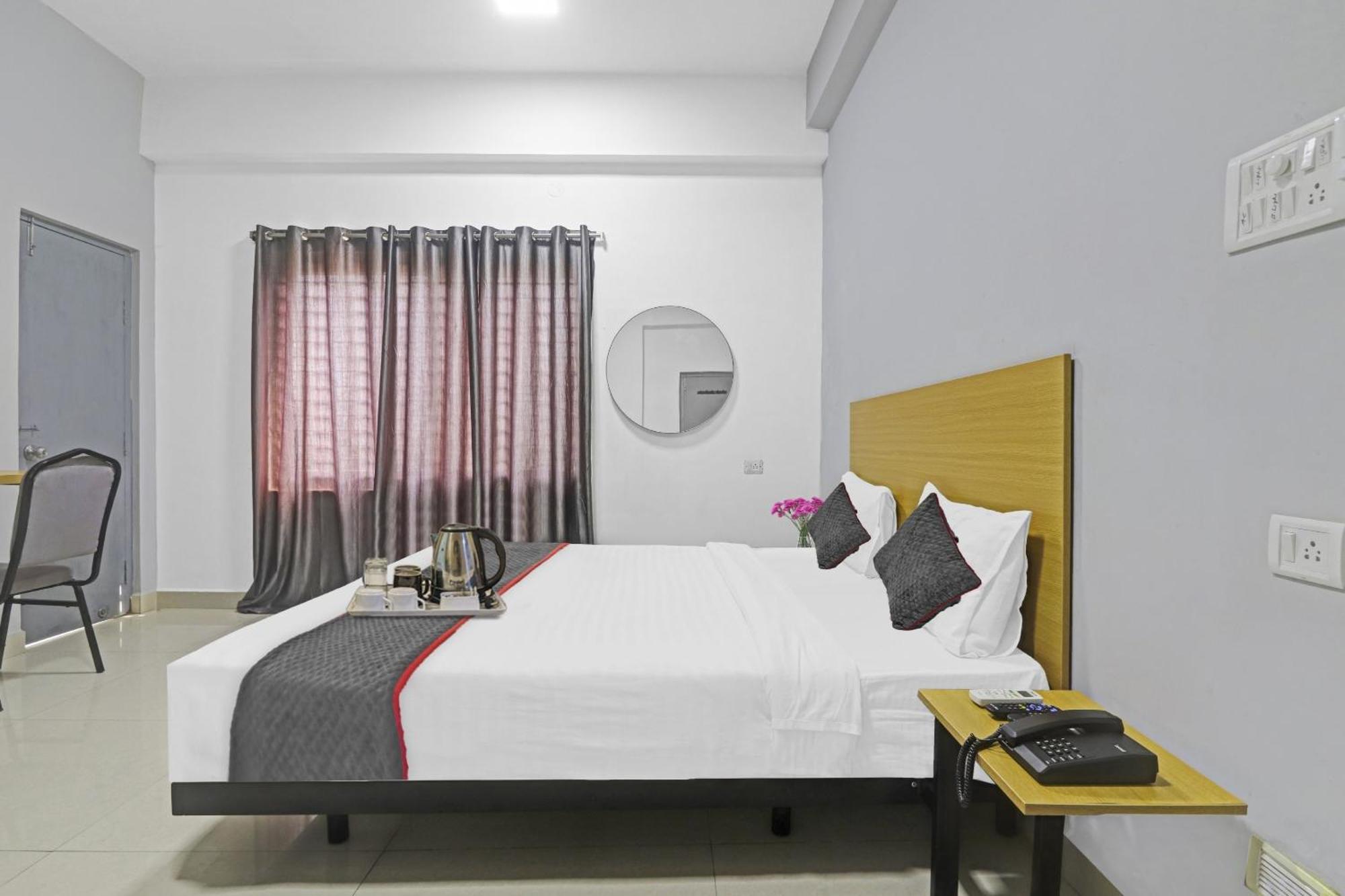 Townhouse De Alphabet Hotel Hyderabad