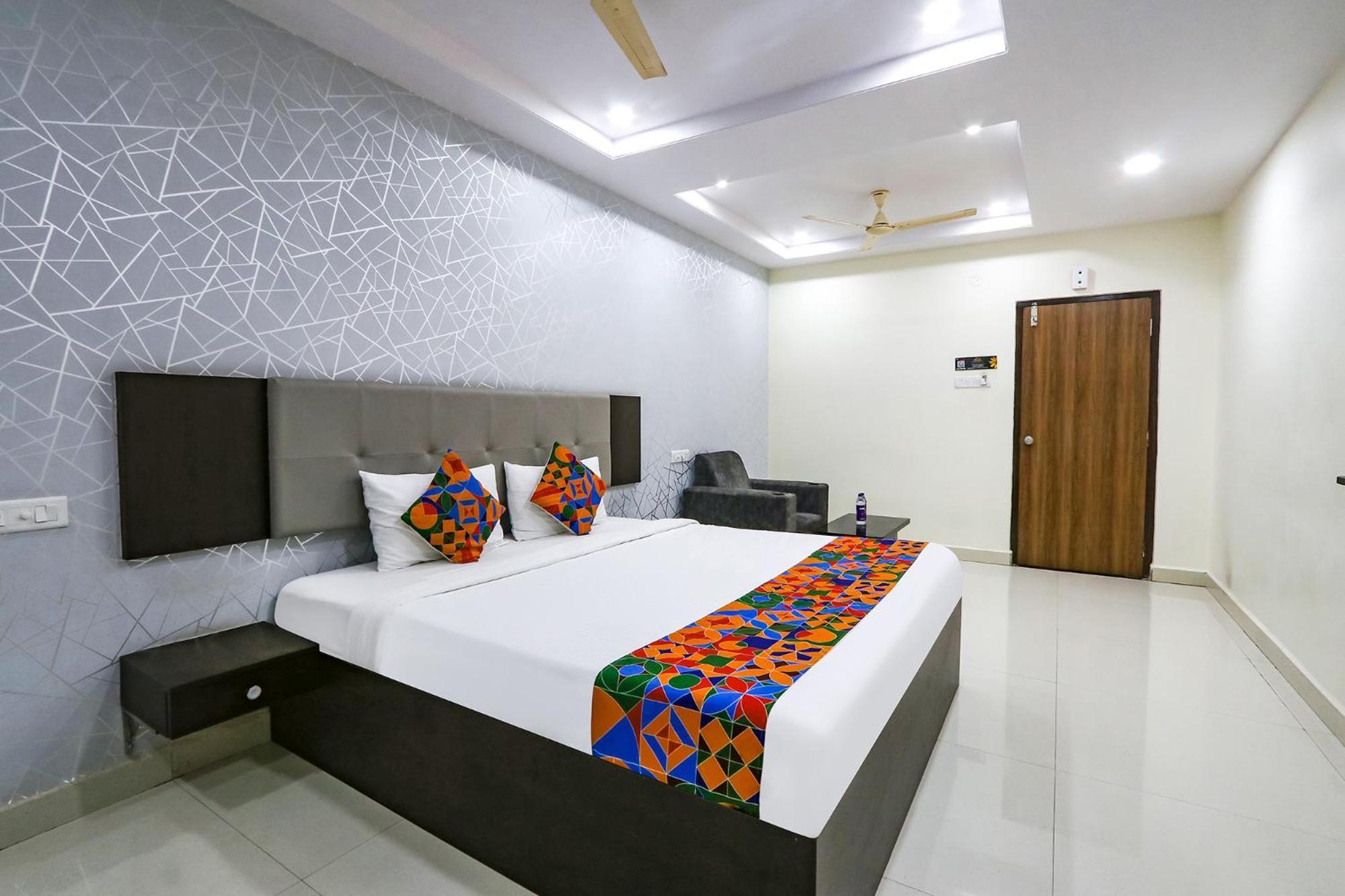 Fabhotel Royal Signature - Nr Hitech City Hotel Hyderabad