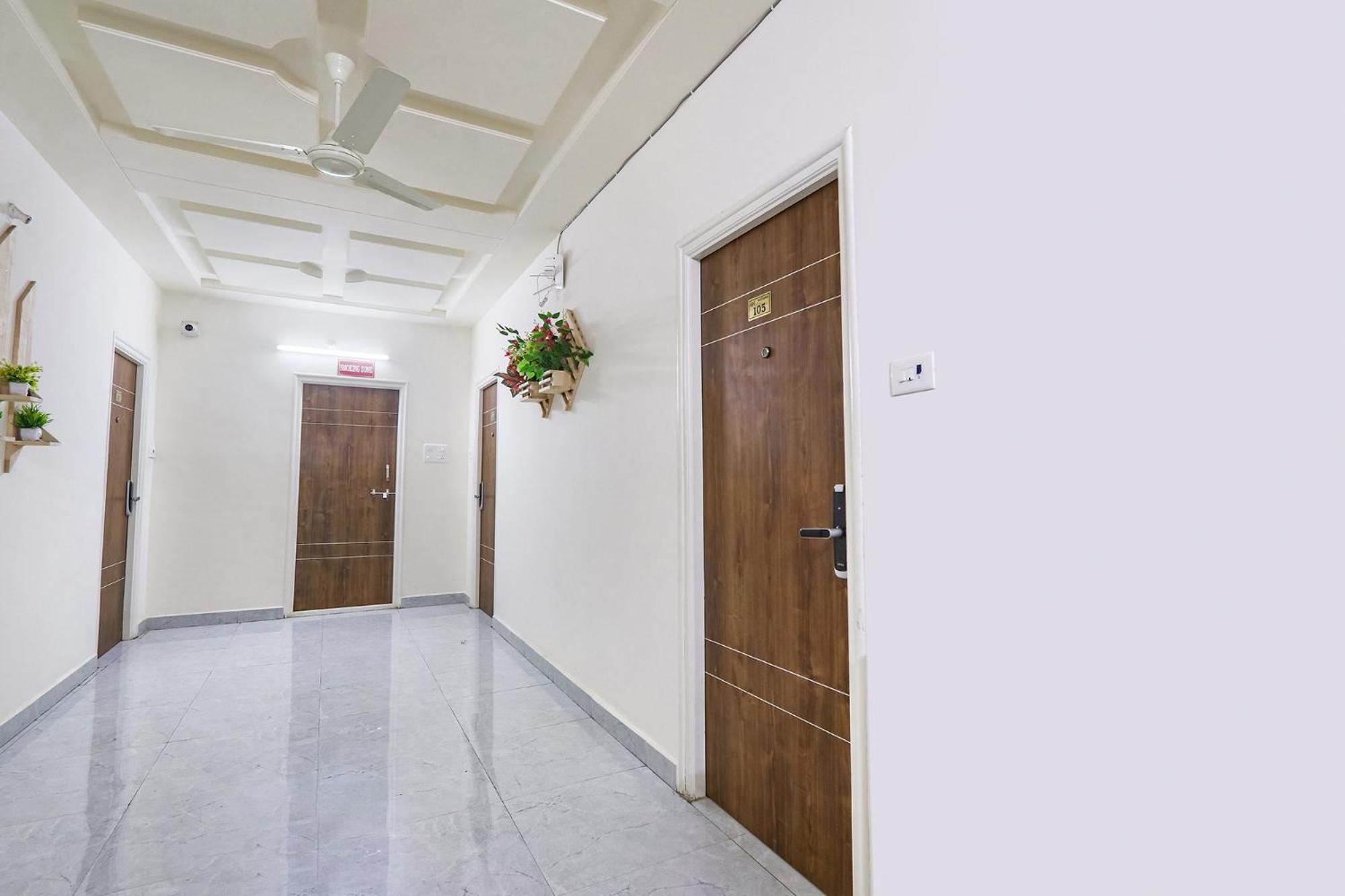 Fabhotel Golden Hitech - Nr Hitech Hotel 3*